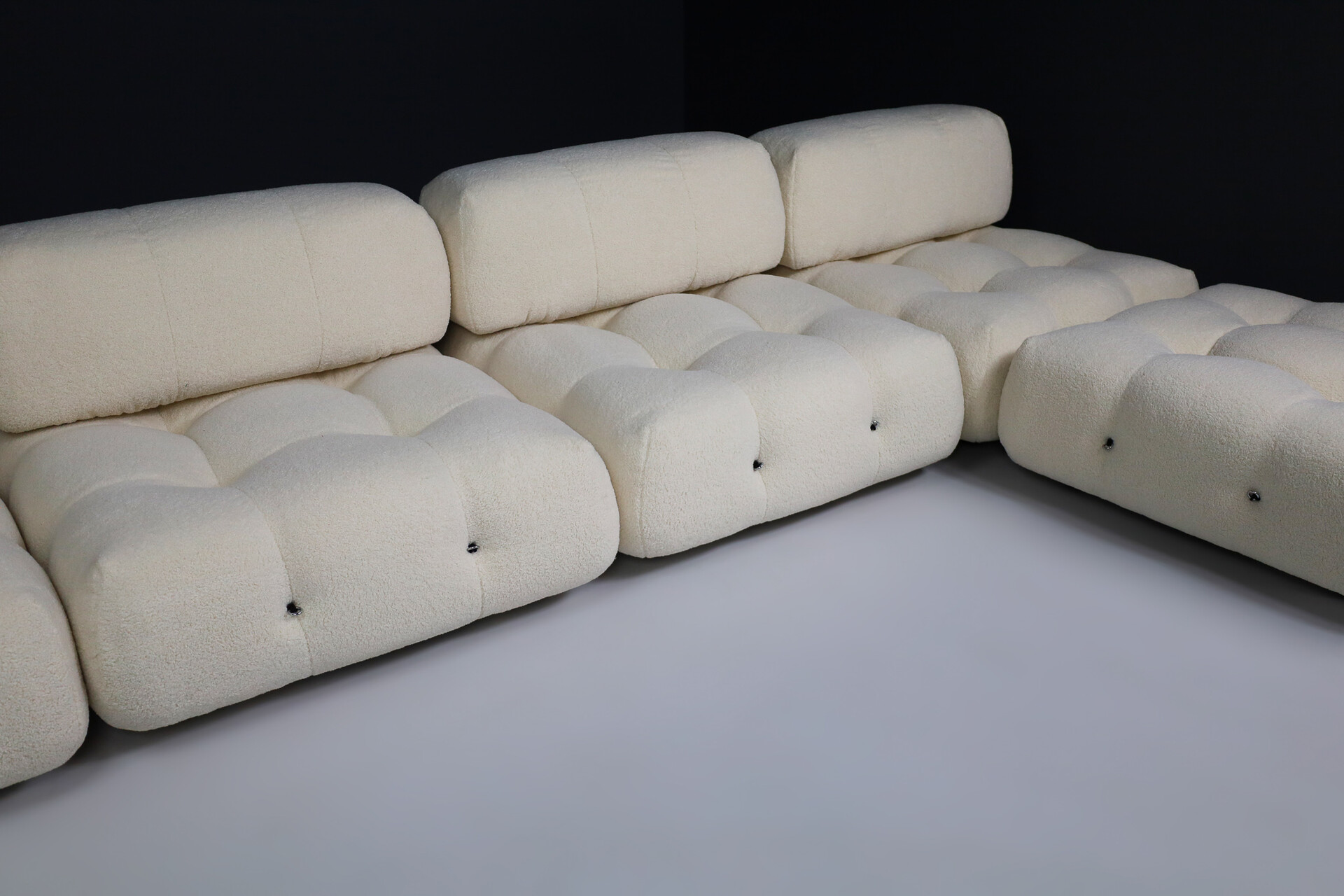 Mario Bellini for B&B Italia 1970 Camaleonda Re-Upholstered in Teddy Fabric Mid-20th century