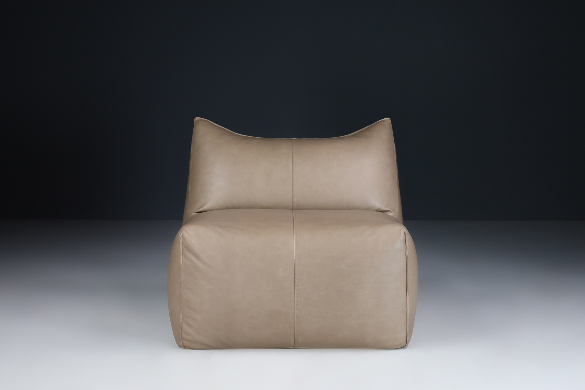 Mario Bellini 'Le Bambole' Lounge Chair, Italy 1990 Late-20th century