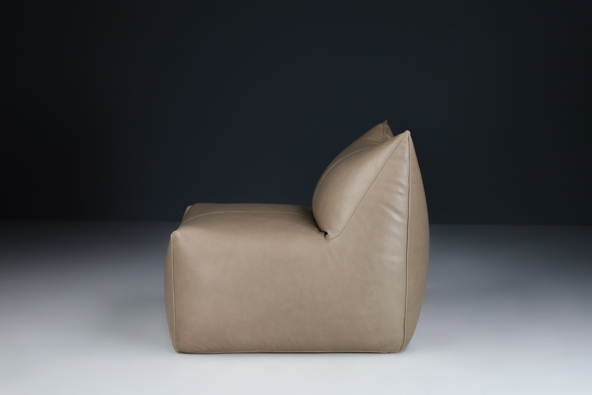 Mario Bellini 'Le Bambole' Lounge Chair, Italy 1990 Late-20th century