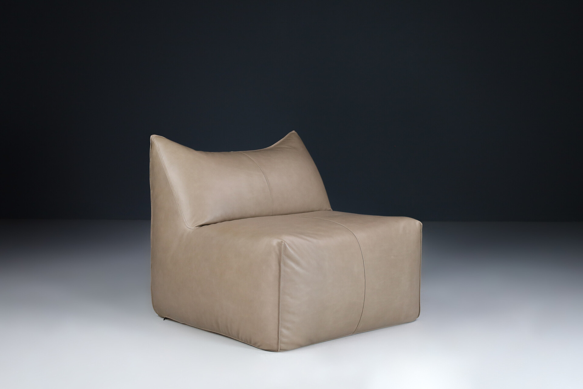 Mario Bellini 'Le Bambole' Lounge Chair, Italy 1990 Late-20th century