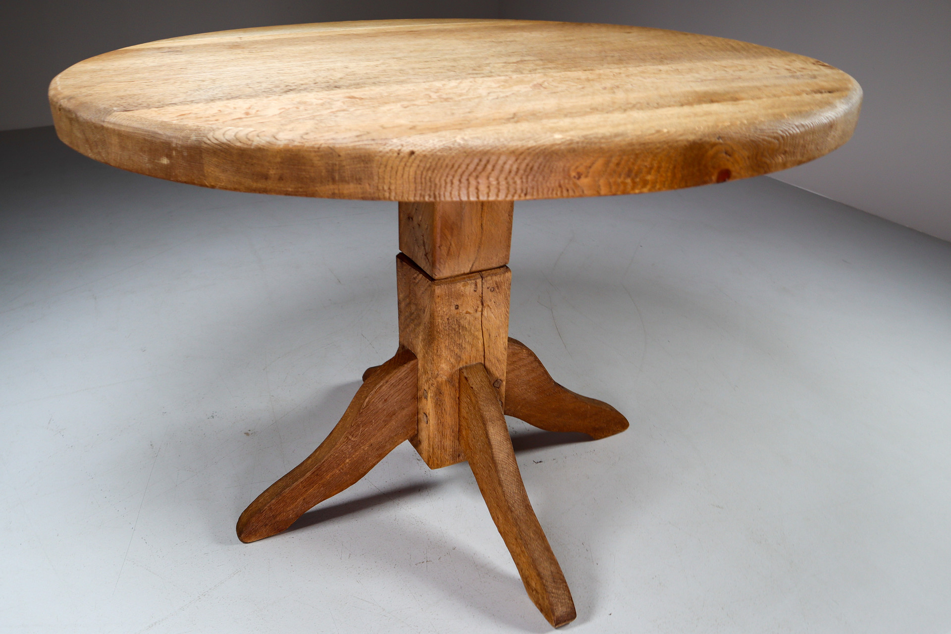 Mid-Century Brutalist Round Table In Solid Oak , France, C. 1960 Mid-20th century