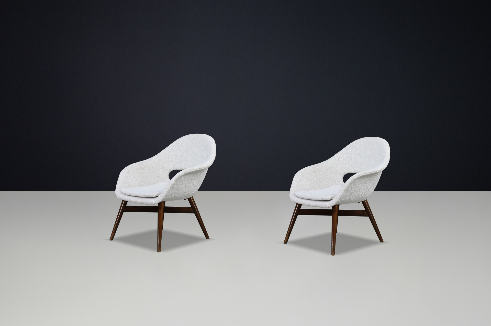 Mid-Century Fiberglass Easy Chairs by Miroslav Navrátil, Czechoslovakia 1960s Mid-20th century