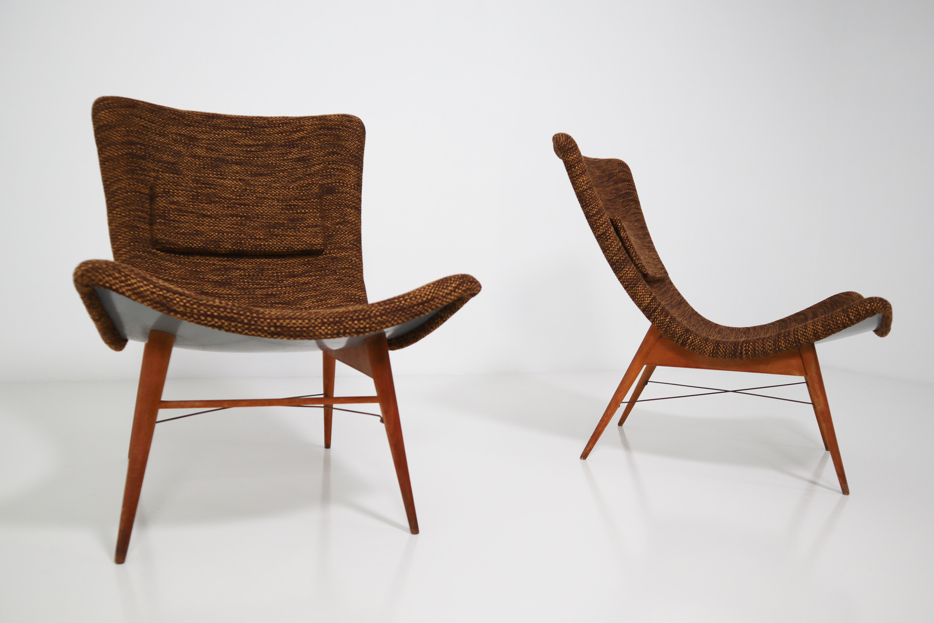 Mid-Century Fiberglass Lounge Chairs by Miroslav Navratil for Cesky Nabytek Mid-20th century