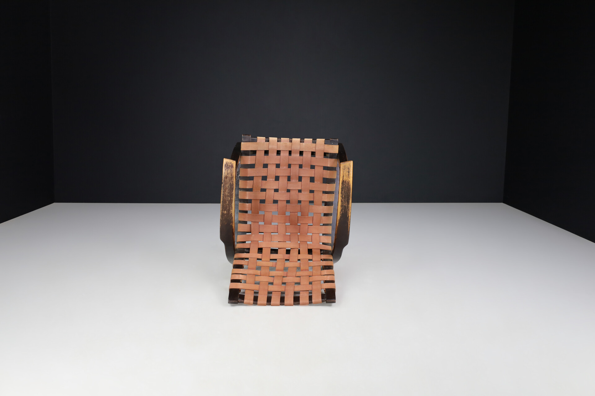 Mid-Century Jan Vaněk Lounge Chair in Bentwood and Canvas, Praque, 1940s Mid-20th century