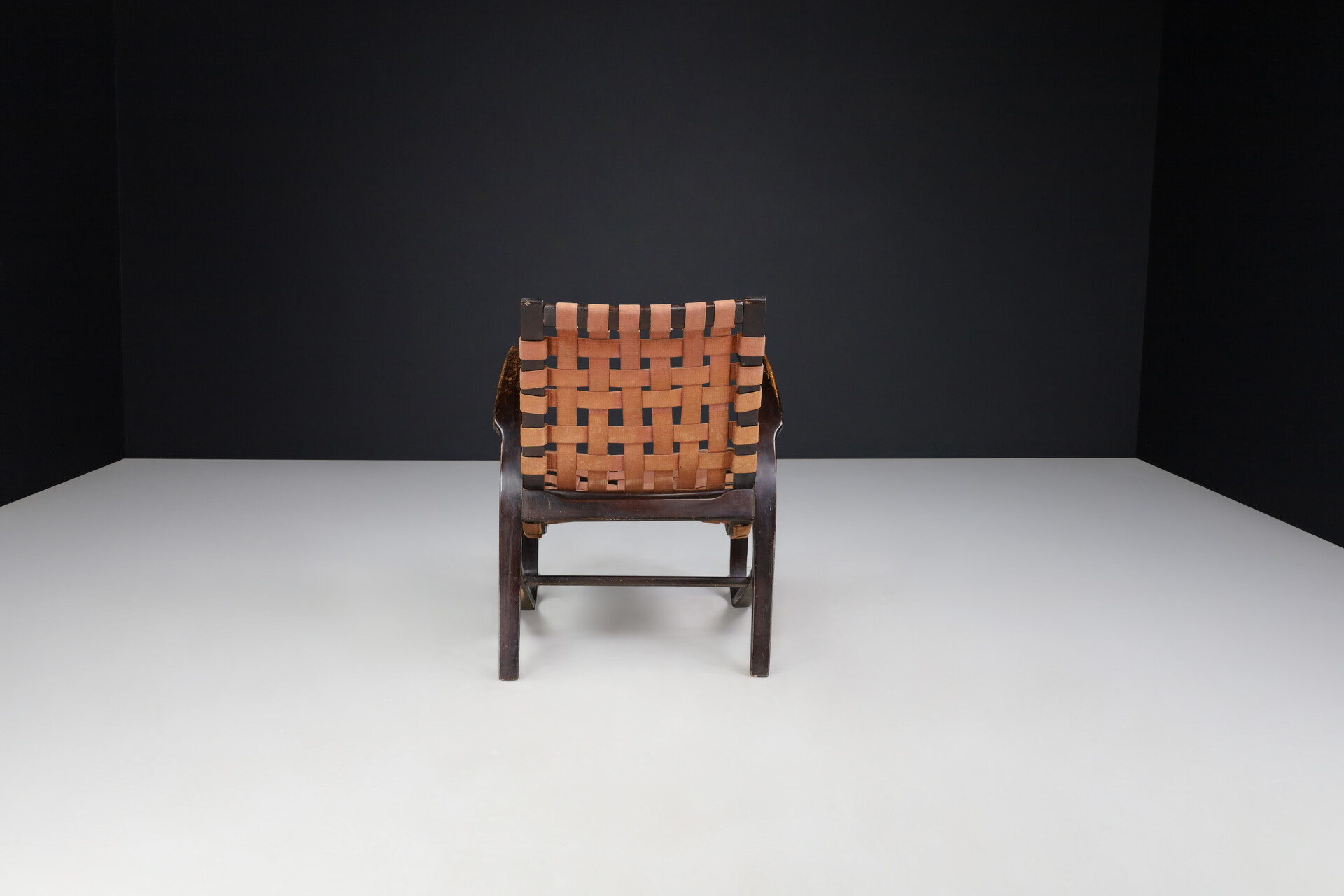 Mid-Century Jan Vaněk Lounge Chair in Bentwood and Canvas, Praque, 1940s Mid-20th century
