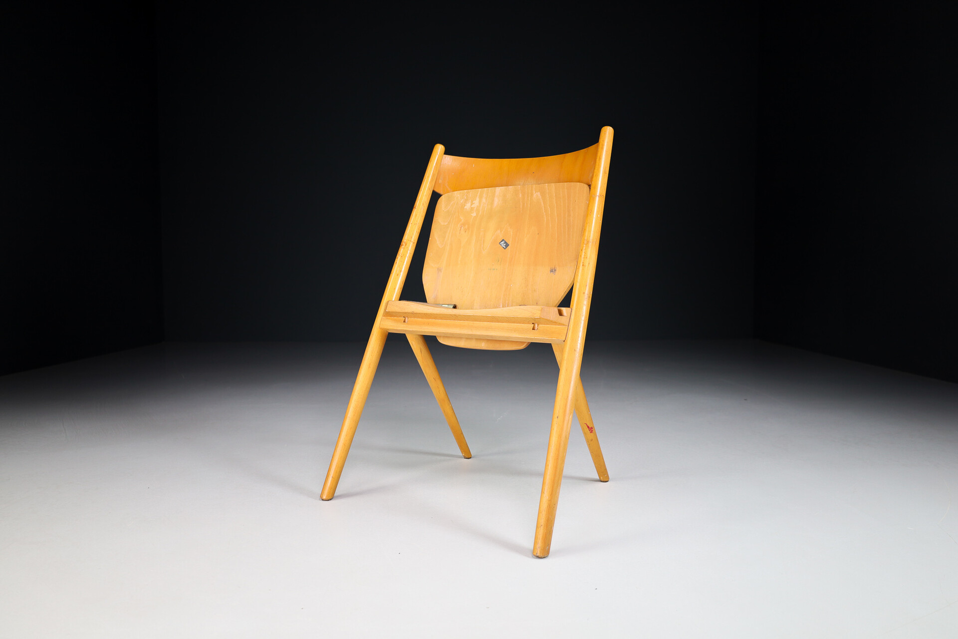 Mid century modern 1970s Stacking Beech Dining Chairs by Hiller, Set/8 Germany Mid-20th century
