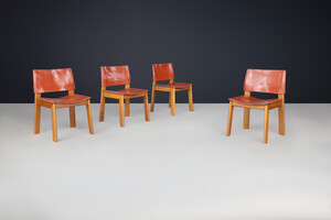 Mid century modern Afra and Tobia Scarpa dining room chairs for Molteni, Italy 1970s Late-20th century