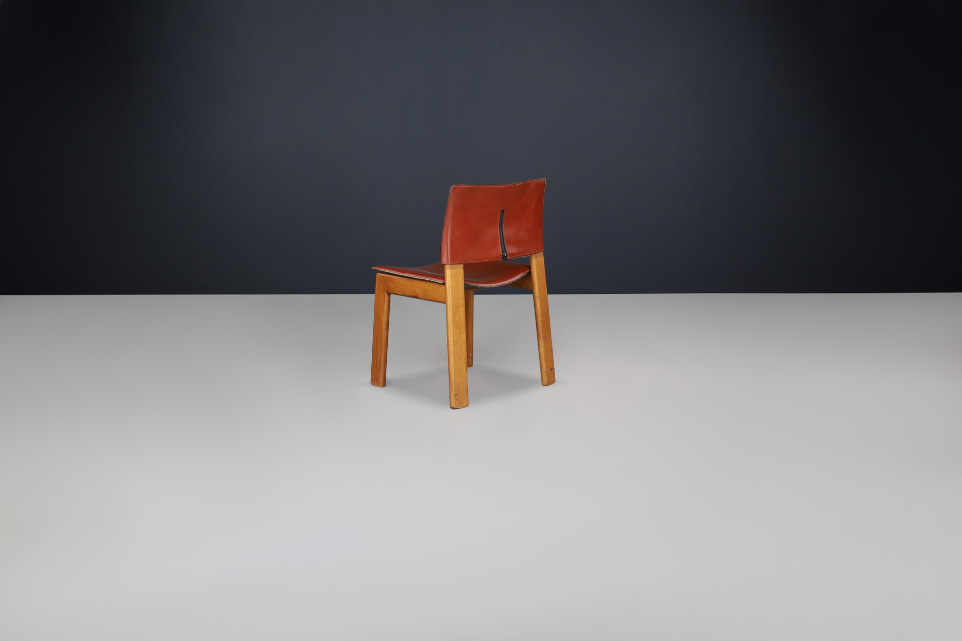 Mid century modern Afra and Tobia Scarpa dining room chairs for Molteni, Italy 1970s Late-20th century