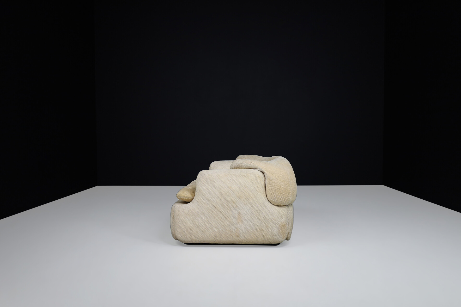 Mid century modern Alberto Rosselli lounge chair For Saporiti 'Confidential', Italy 1970 Late-20th century