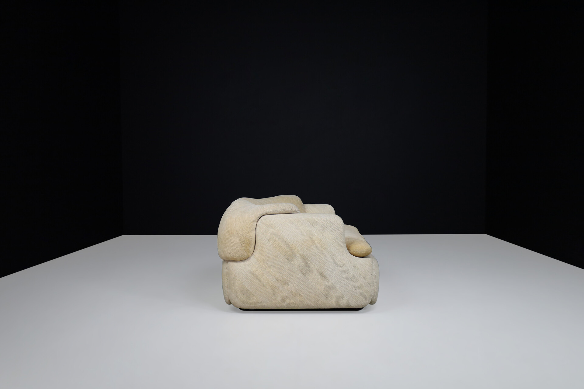 Mid century modern Alberto Rosselli lounge chair For Saporiti 'Confidential', Italy 1970 Late-20th century