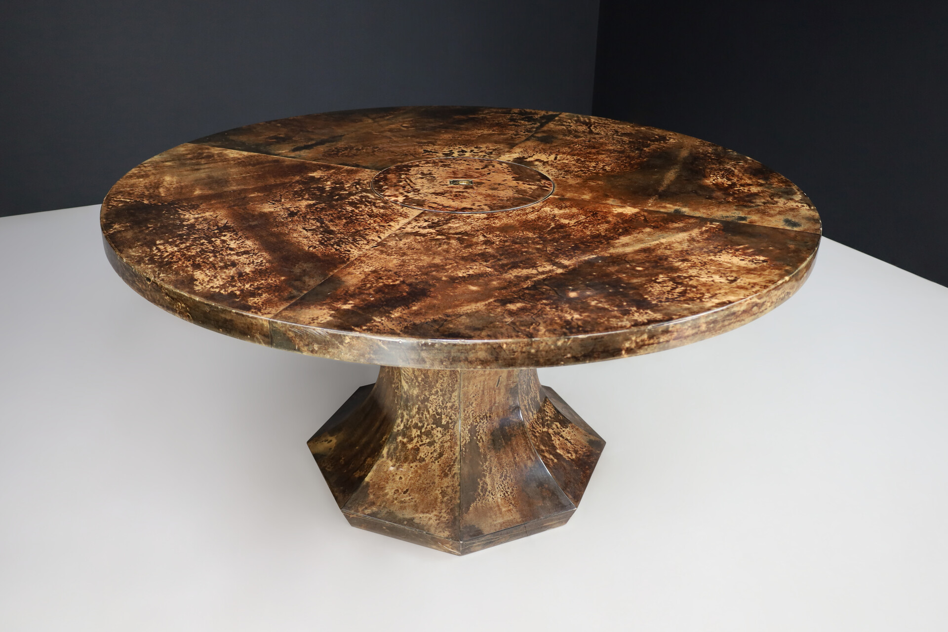Mid century modern Aldo Tura Lacquered Goatskin Round Dining Table, Italy 1960s Mid-20th century