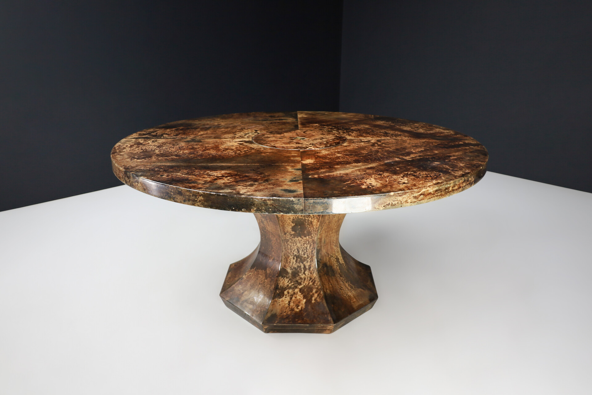 Mid century modern Aldo Tura Lacquered Goatskin Round Dining Table, Italy 1960s Mid-20th century