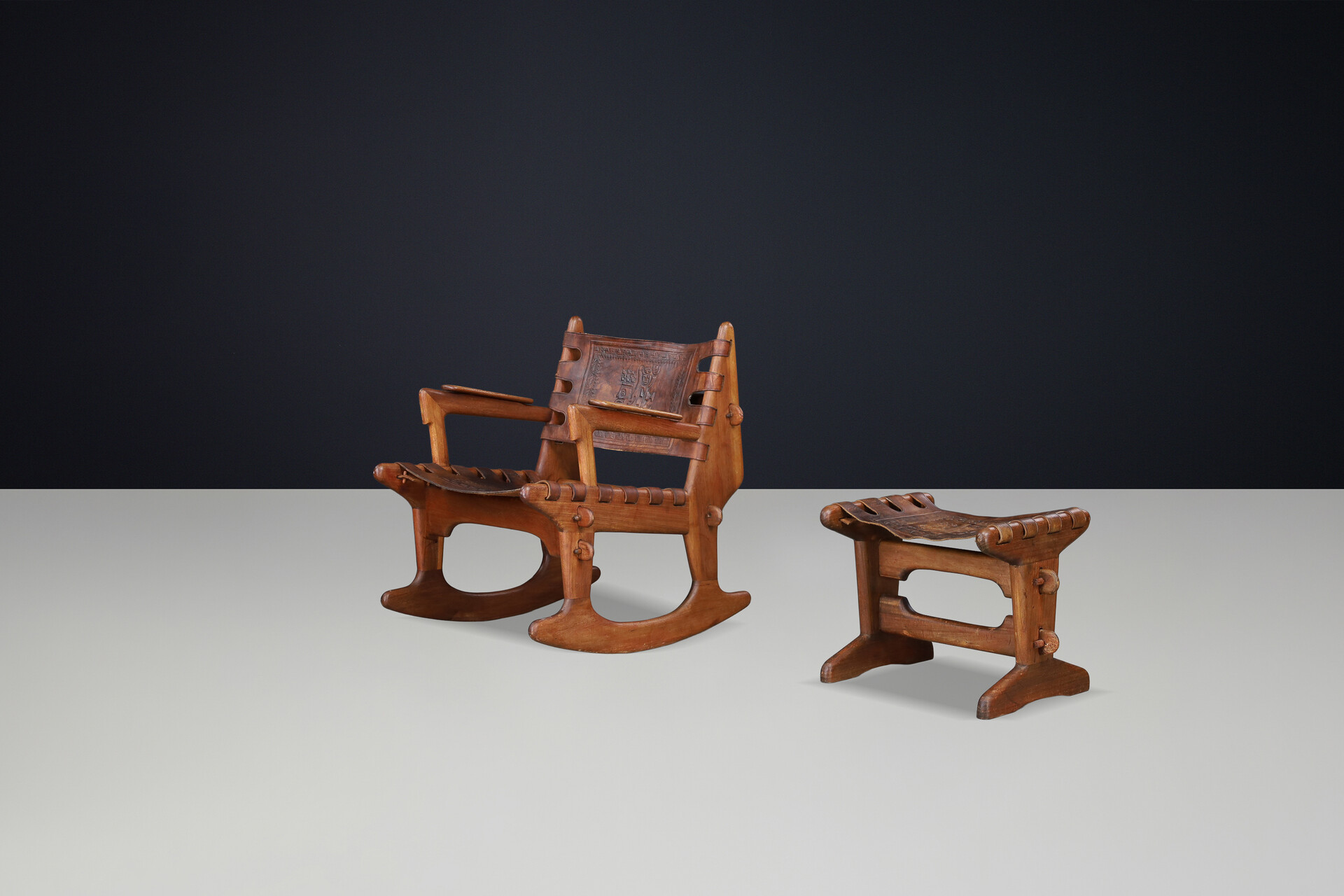 Mid century modern Angel Pazmino rocking chair and Ottomann Muebles de Estilo Ecuador 1960 Mid-20th century