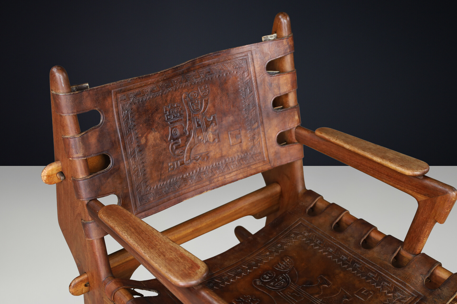 Mid century modern Angel Pazmino rocking chair and Ottomann Muebles de Estilo Ecuador 1960 Mid-20th century