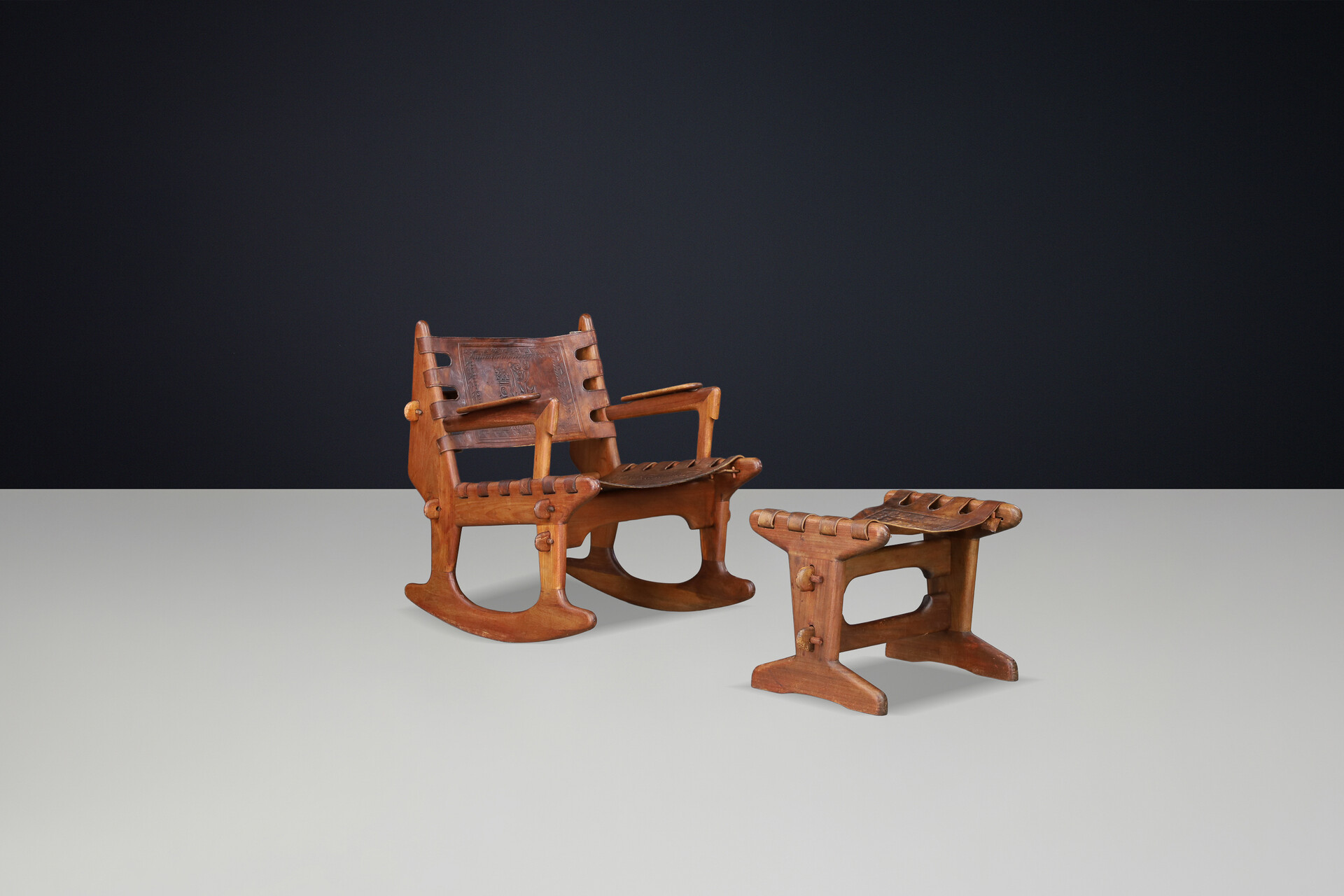 Mid century modern Angel Pazmino rocking chair and Ottomann Muebles de Estilo Ecuador 1960 Mid-20th century