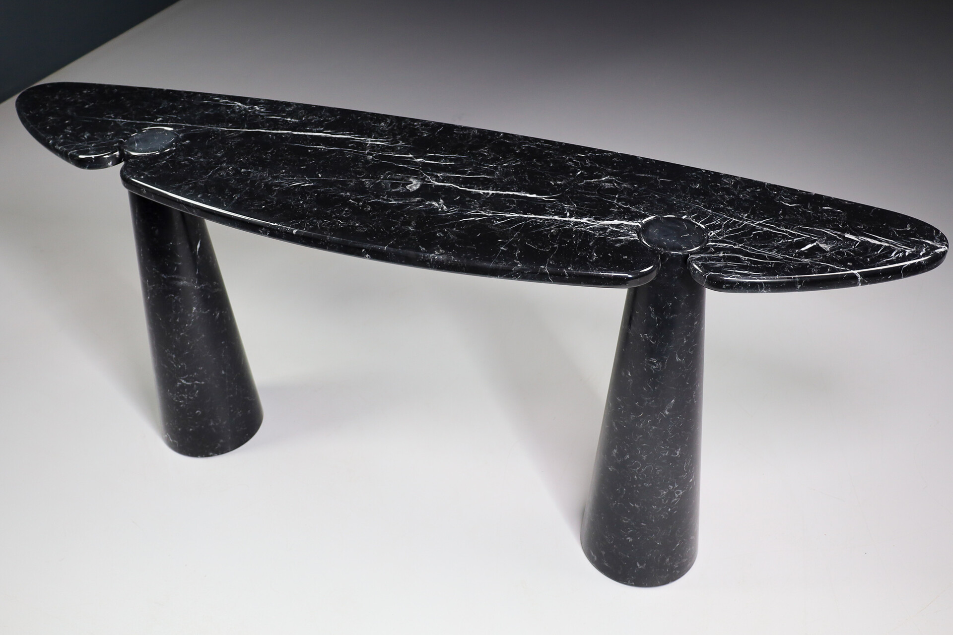 Mid century modern Angelo Mangiarotti for Skipper Black Marquina Marble 