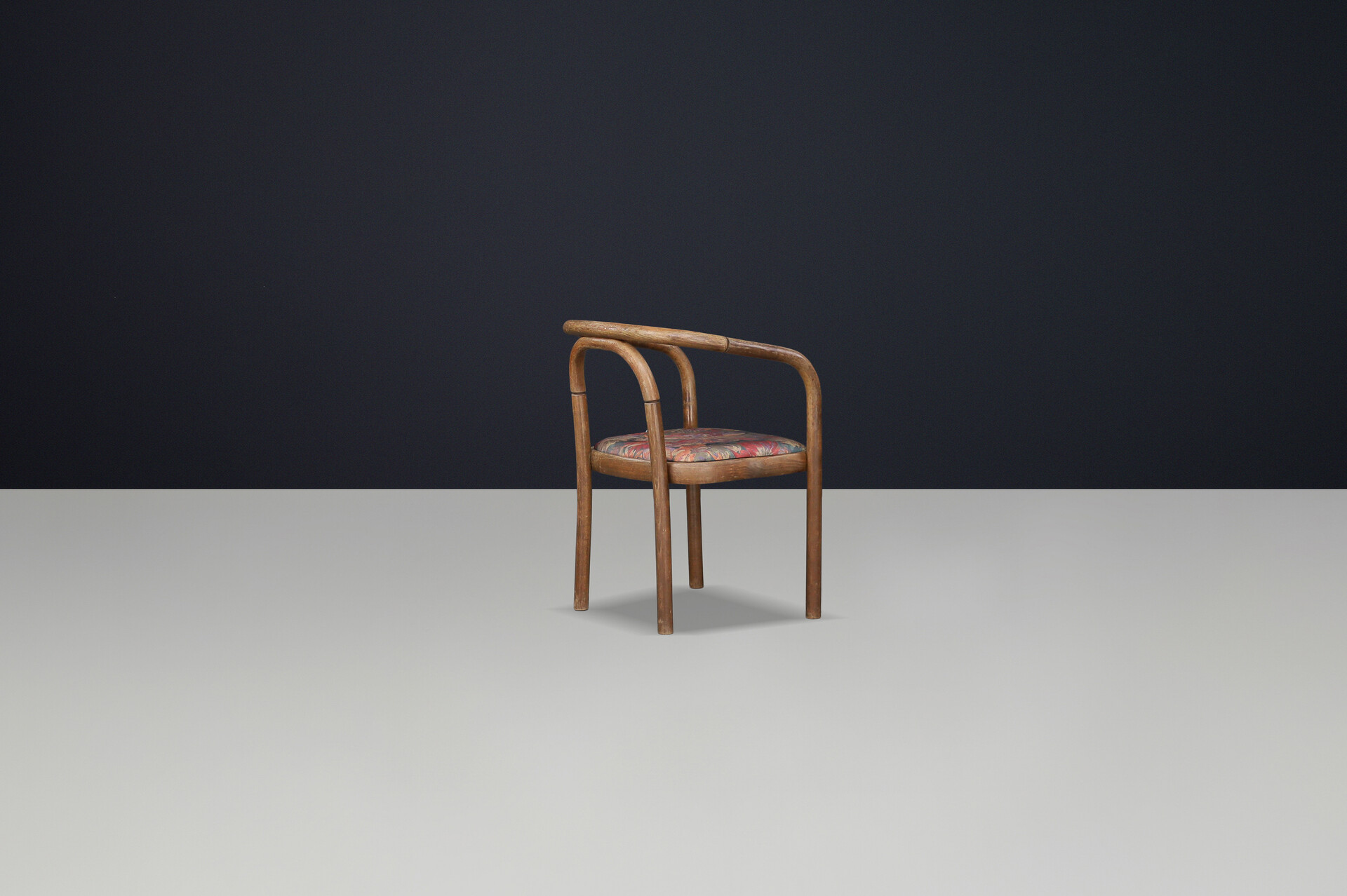 Mid century modern Antonin Suman for TON Dining Chair. CZ 1960s Mid-20th century