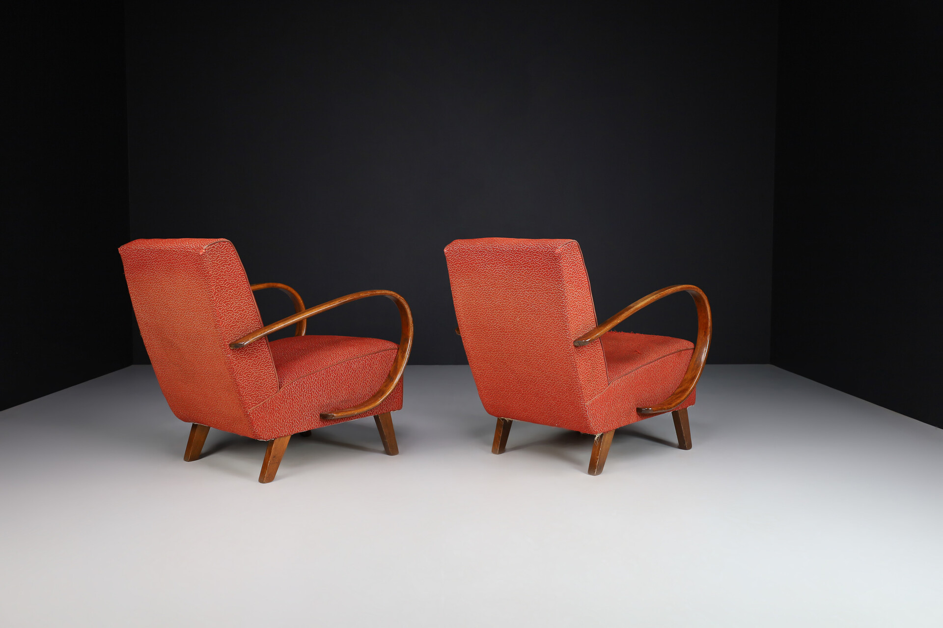 Mid century modern Armchairs By Jindrich Halabala With original Fabric, Prague 1940s Mid-20th century
