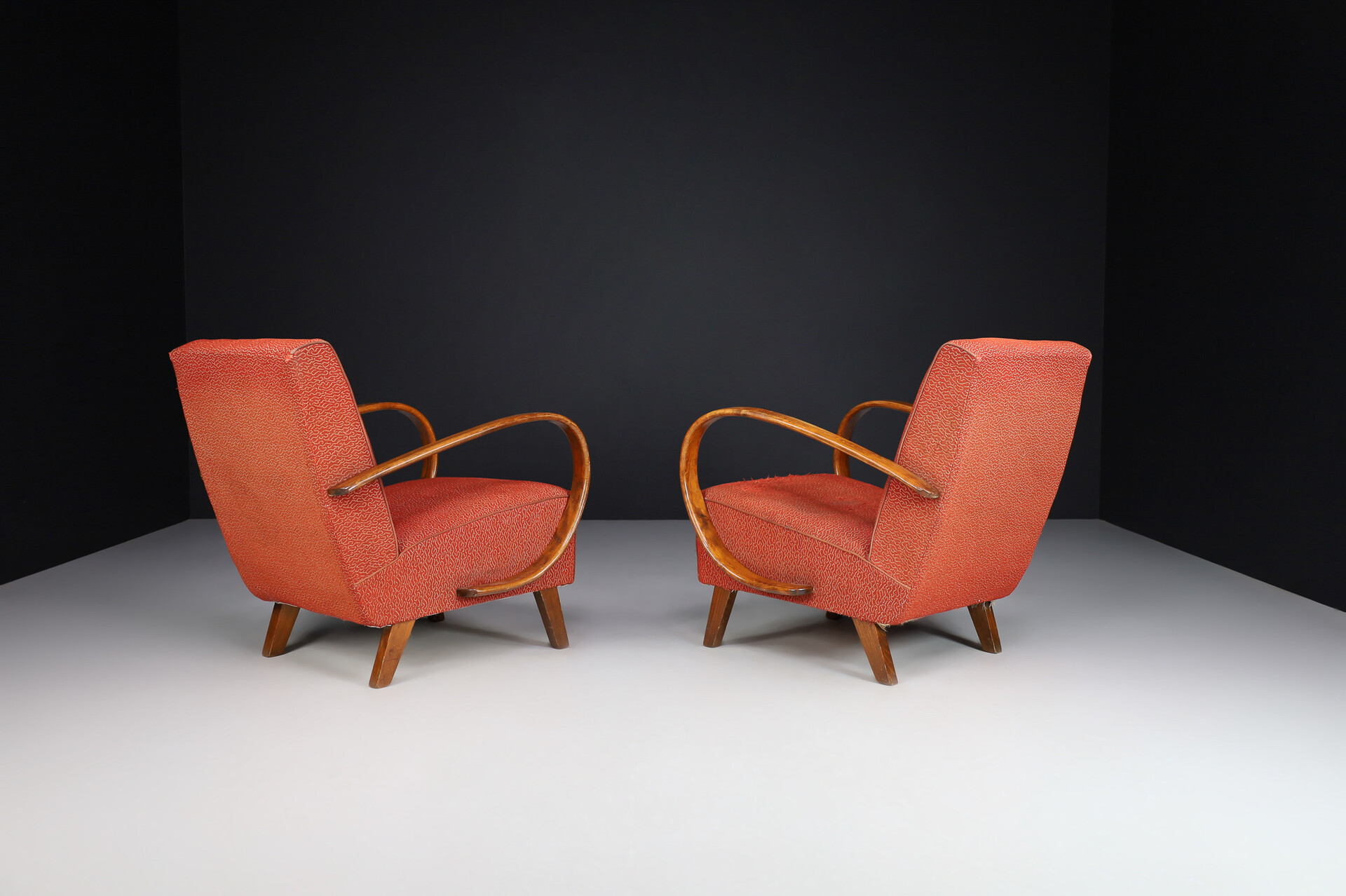 Mid century modern Armchairs By Jindrich Halabala With original Fabric, Prague 1940s Mid-20th century