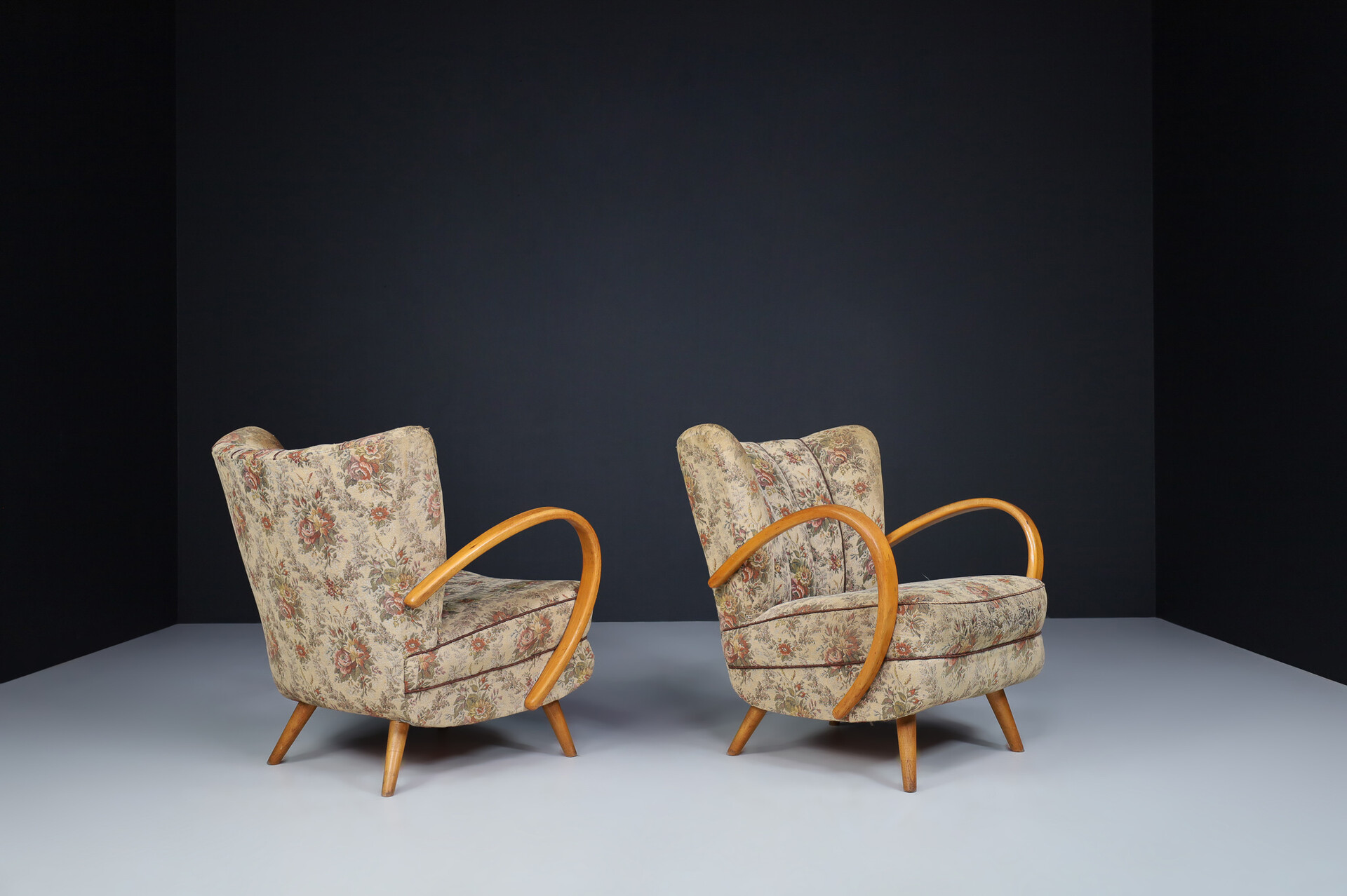 Mid century modern Art Deco Jindrich Halabala style Bentwood Armchairs in original floral fabric, Praque, 1950s Mid-20th century