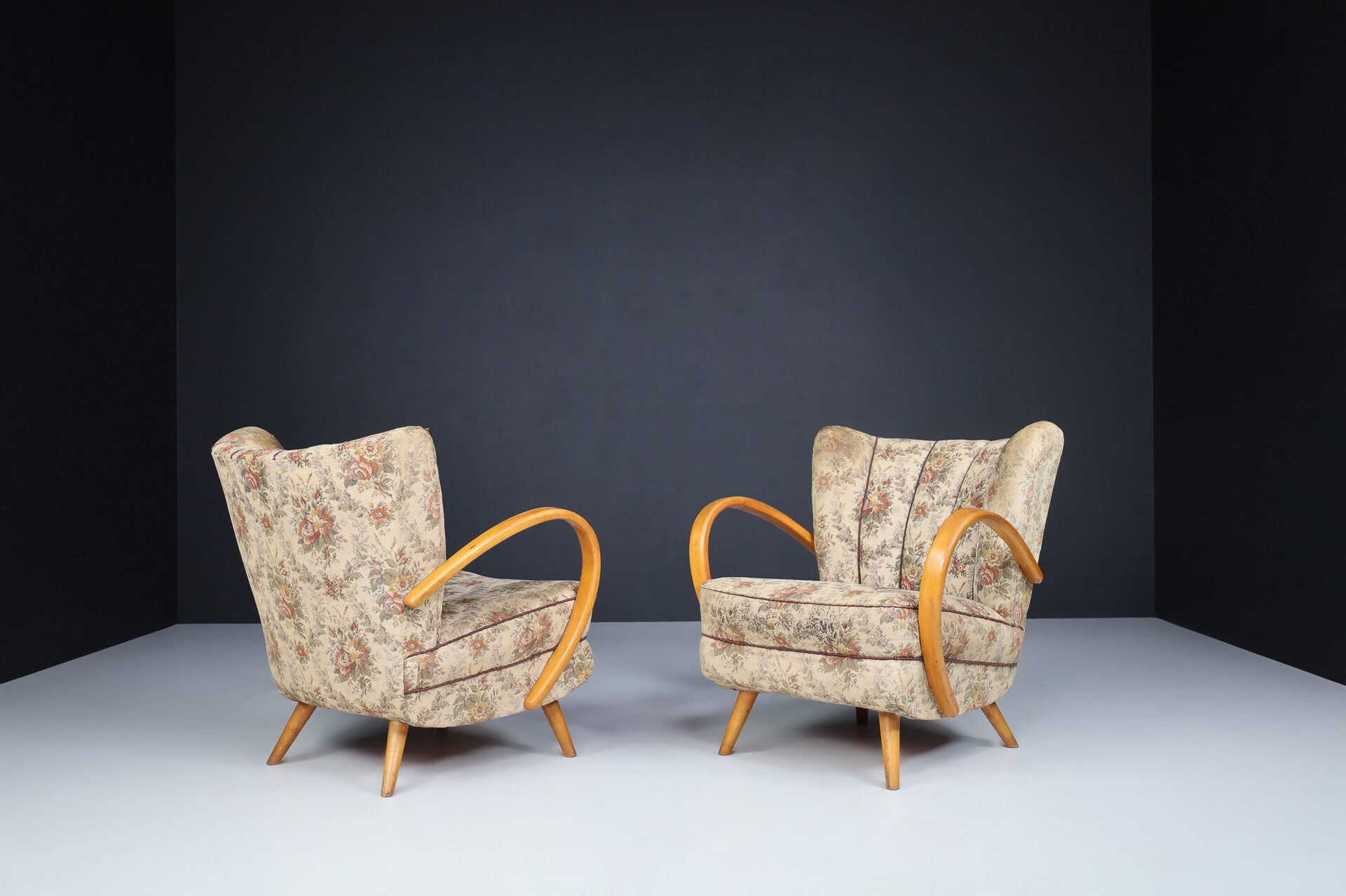 Mid century modern Art Deco Jindrich Halabala style Bentwood Armchairs in original floral fabric, Praque, 1950s Mid-20th century