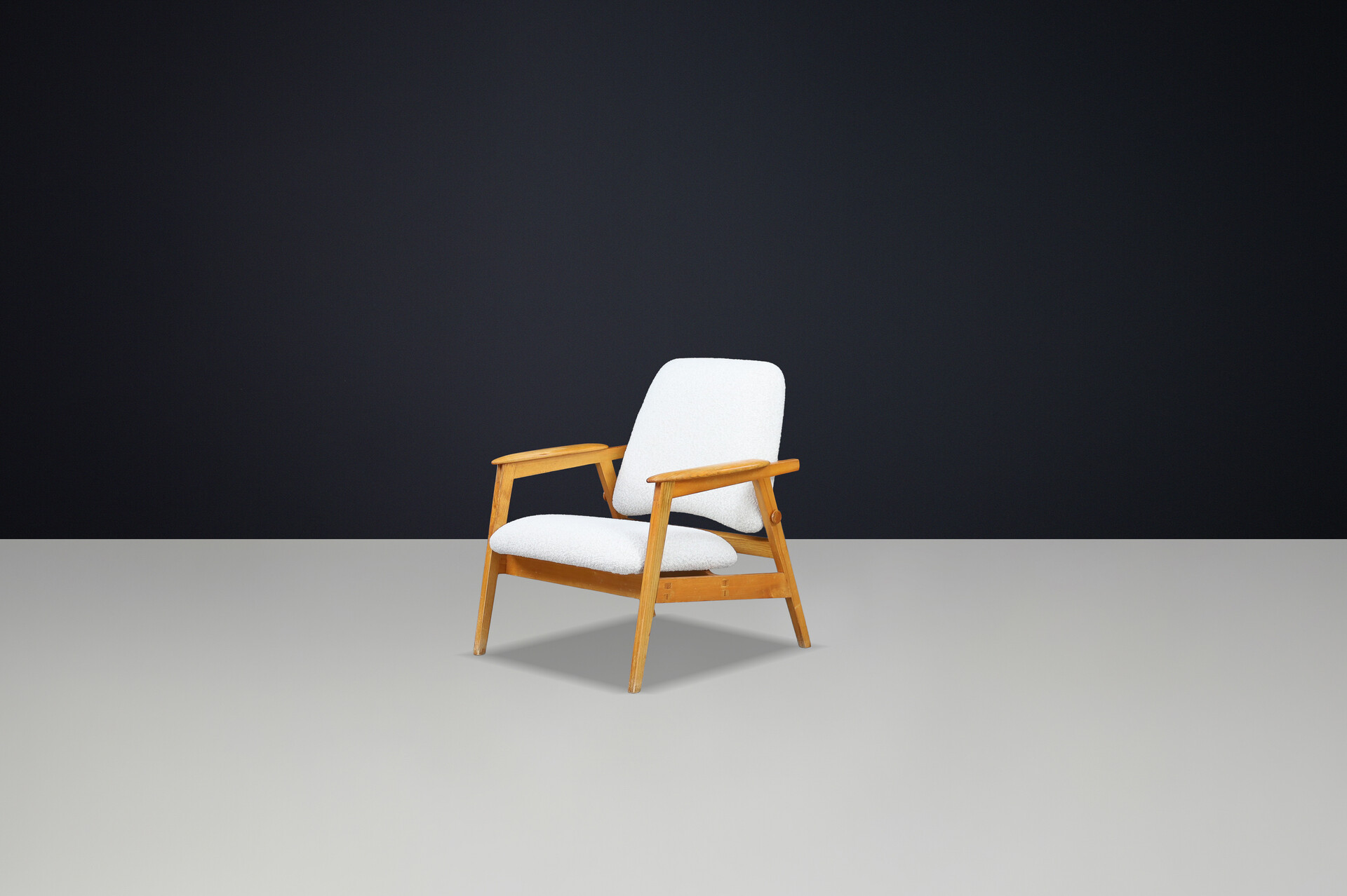 Mid century modern Ash armchair with new Bouclé Fabric, France 1960s Mid-20th century