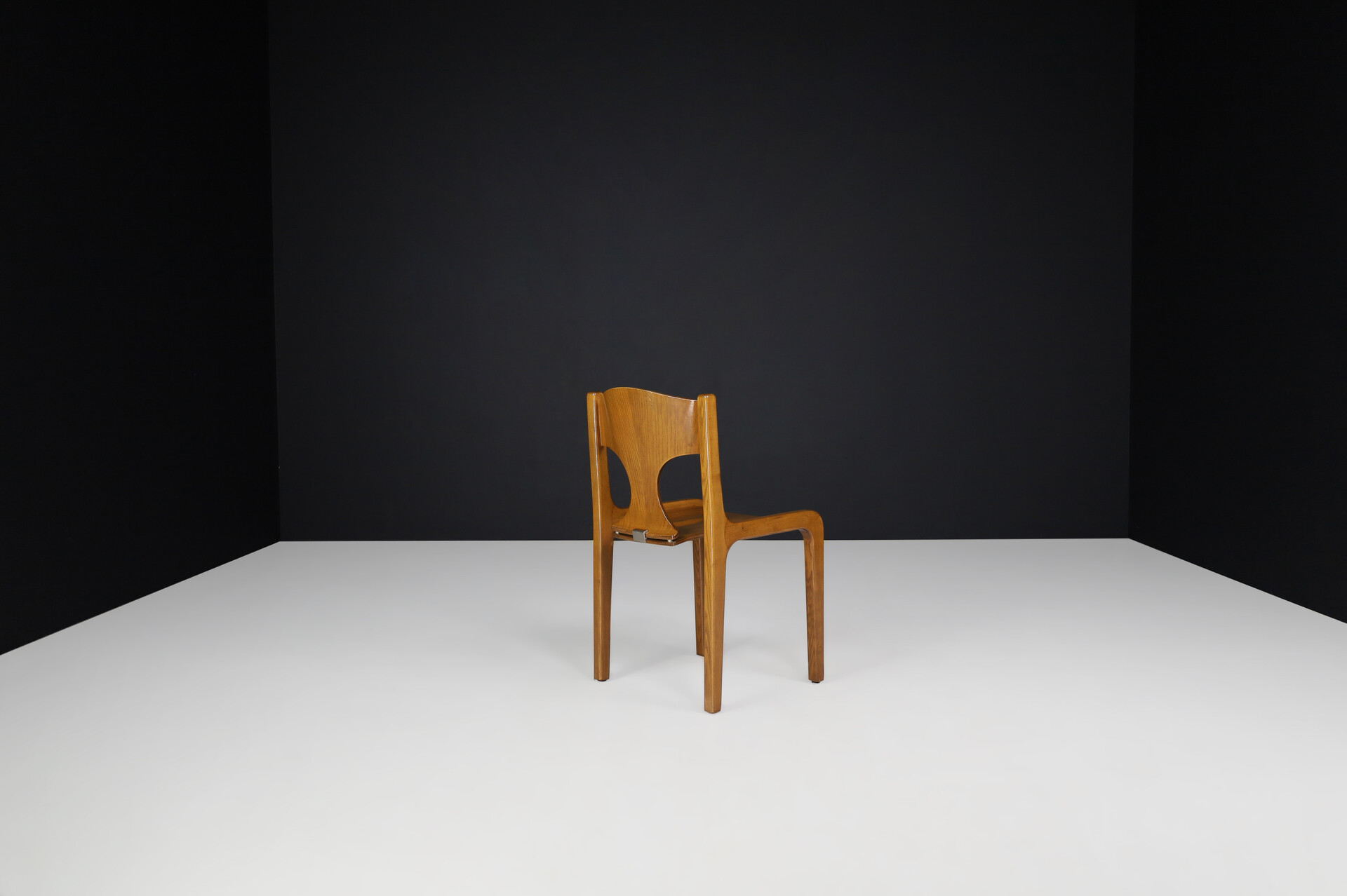 Mid century modern Augusto Savini for Pozzi Dining Chairs, Italy 1968. Mid-20th century