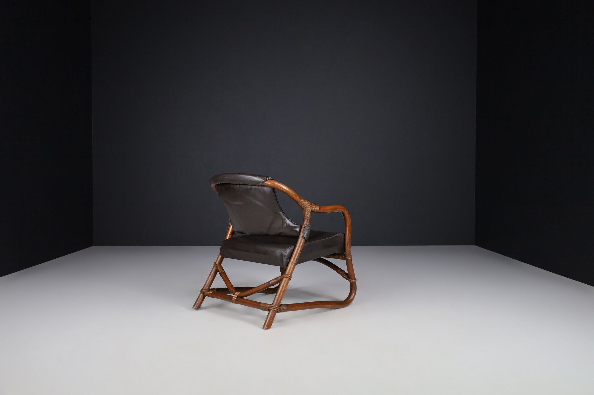 Mid century modern Bamboo and leather armchairs, Italy 1970s Late-20th century