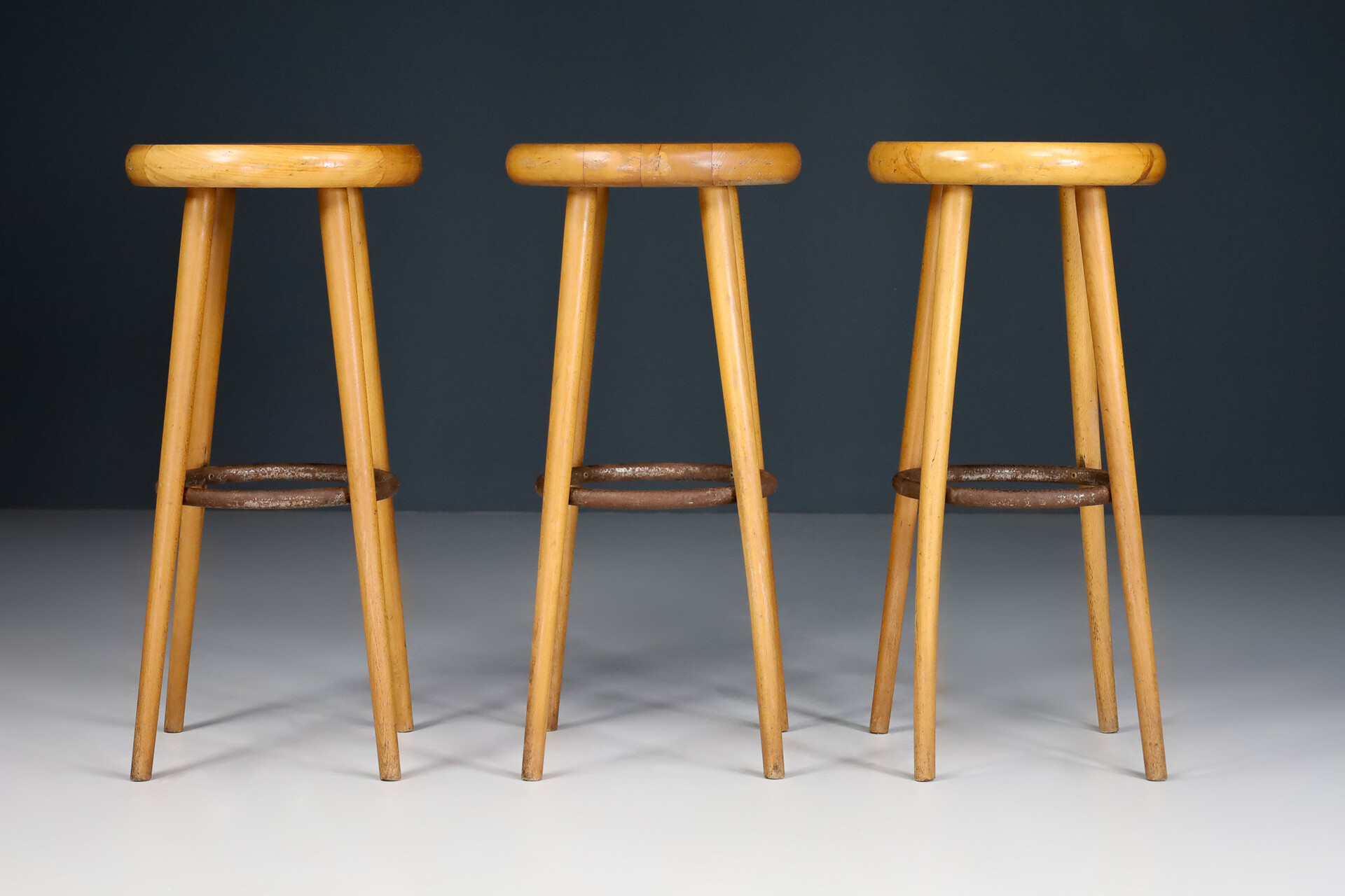 Mid century modern Bar stools in the style of charlotte Perriand, France 1950s Mid-20th century