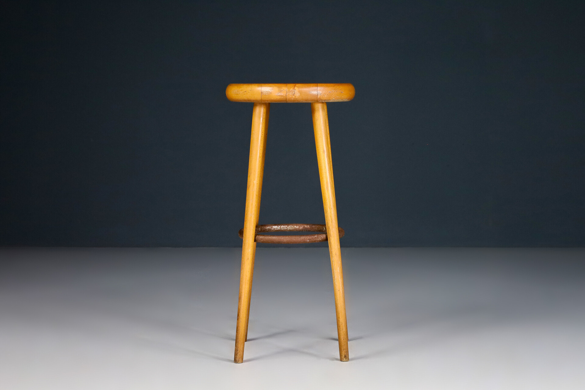 Mid century modern Bar stools in the style of charlotte Perriand, France 1950s Mid-20th century