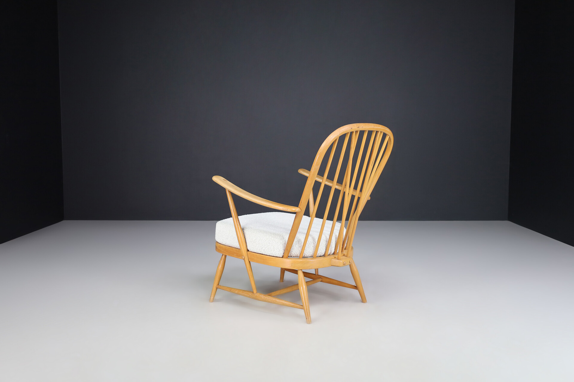 Ercol lounge chair online