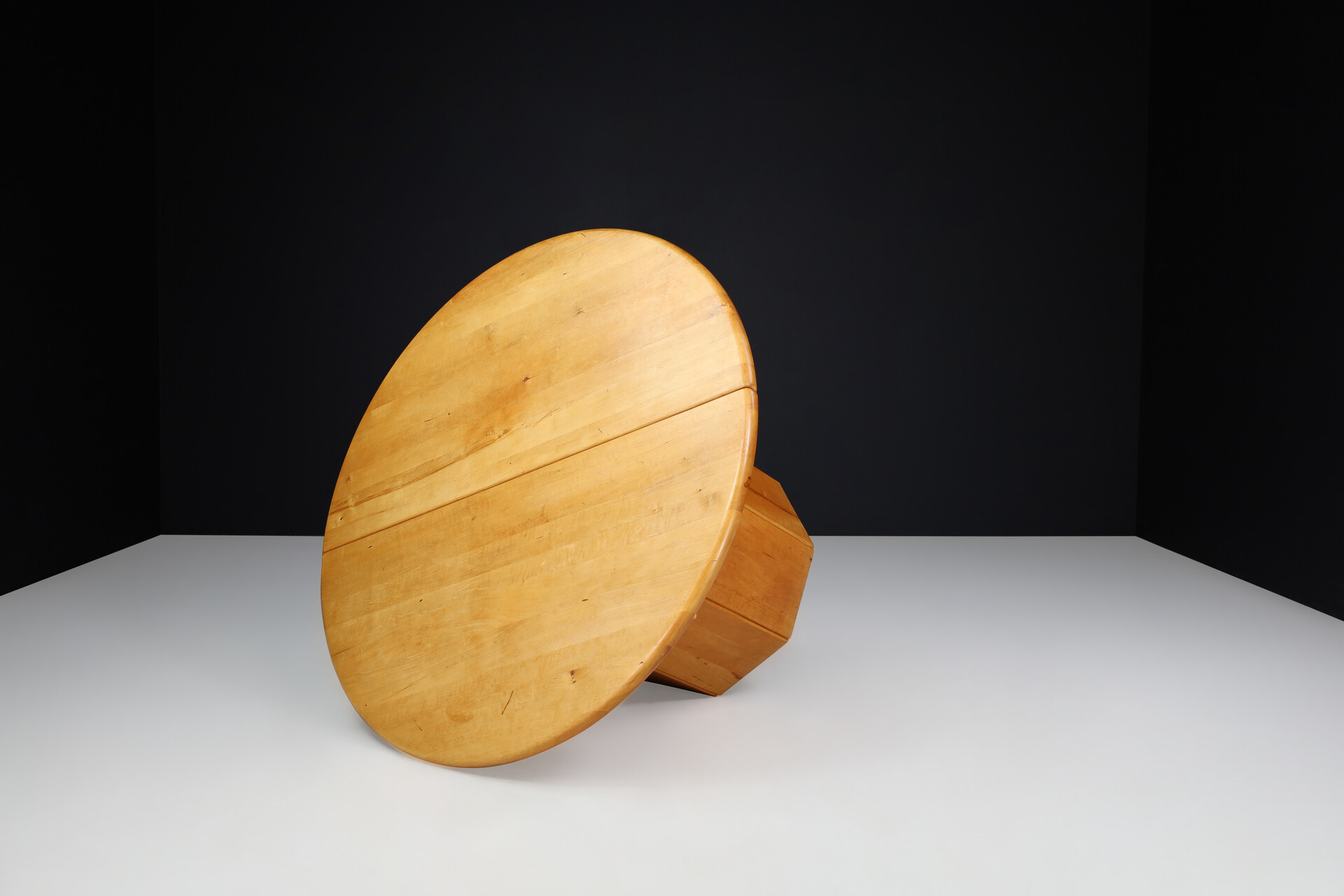 Mid century modern Beech round / oval dining table , France 1960s Mid-20th century