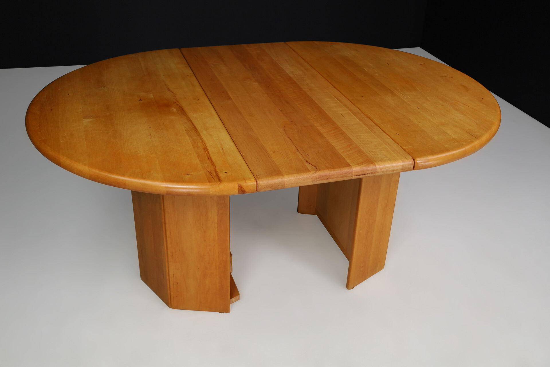 Mid century modern Beech round / oval dining table , France 1960s Mid-20th century