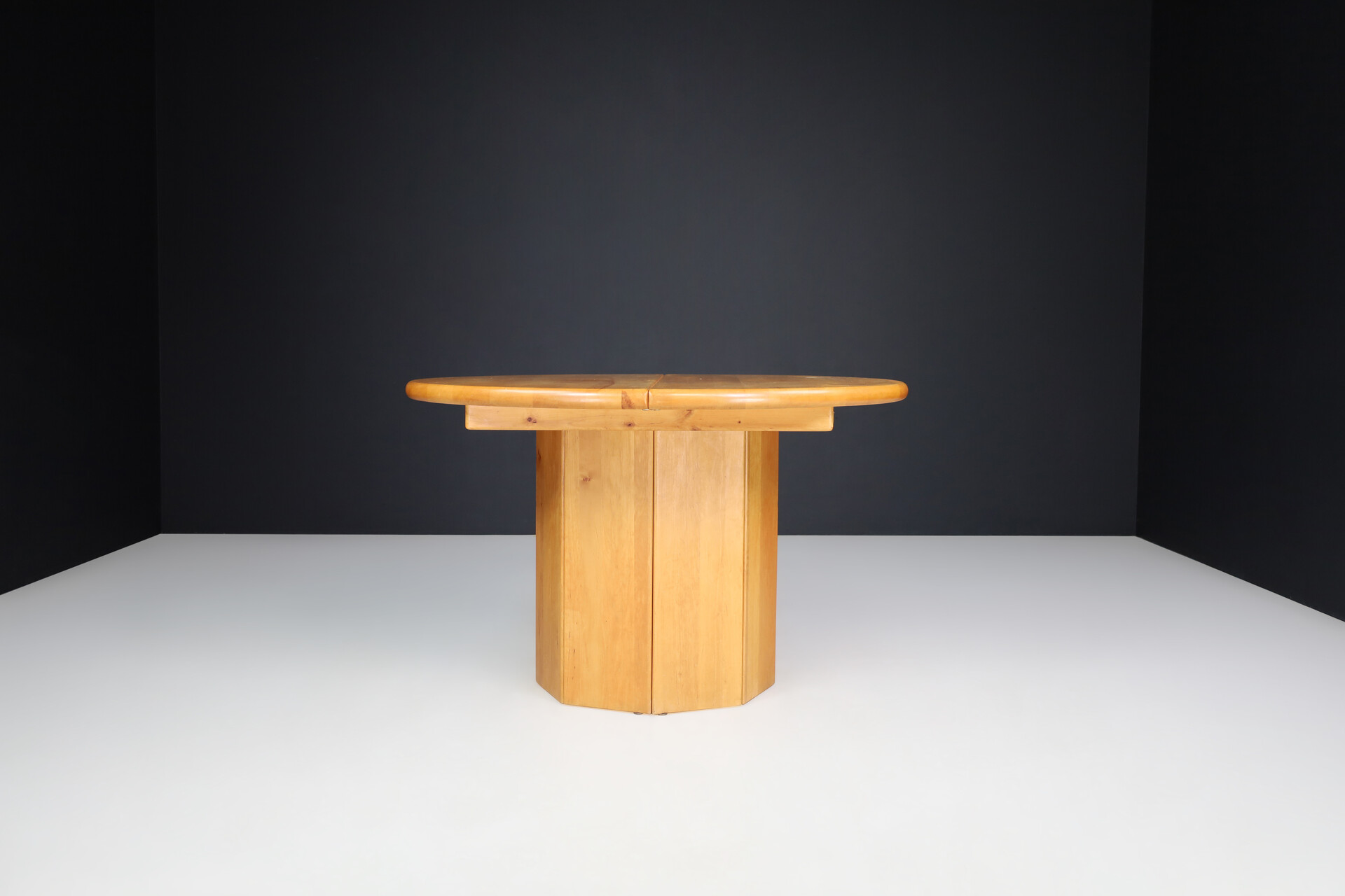 Mid century modern Beech round / oval dining table , France 1960s Mid-20th century