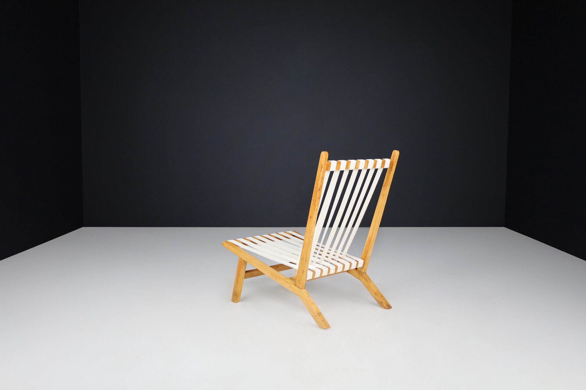 Mid century modern Beechwood lounge chairs, The Netherlands 1960s Mid-20th century