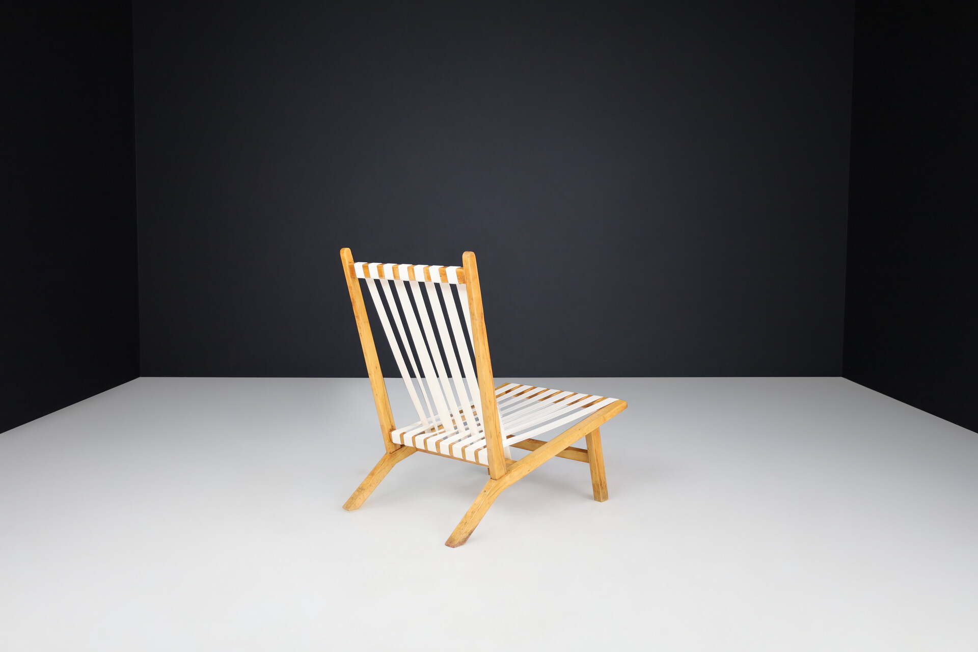 Mid century modern Beechwood lounge chairs, The Netherlands 1960s Mid-20th century