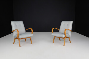 Mid century modern Bentwood Arm Chairs / lounge chairs With New Upholstered Fabric, Praque 1950s Mid-20th century