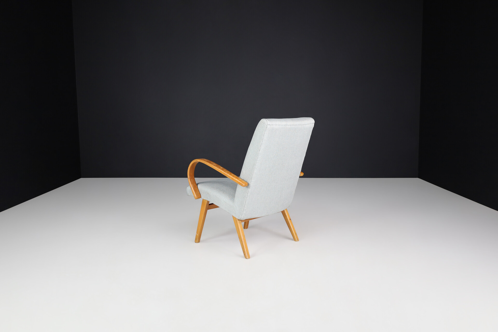 Mid century modern Bentwood Arm Chairs / lounge chairs With New Upholstered Fabric, Praque 1950s Mid-20th century