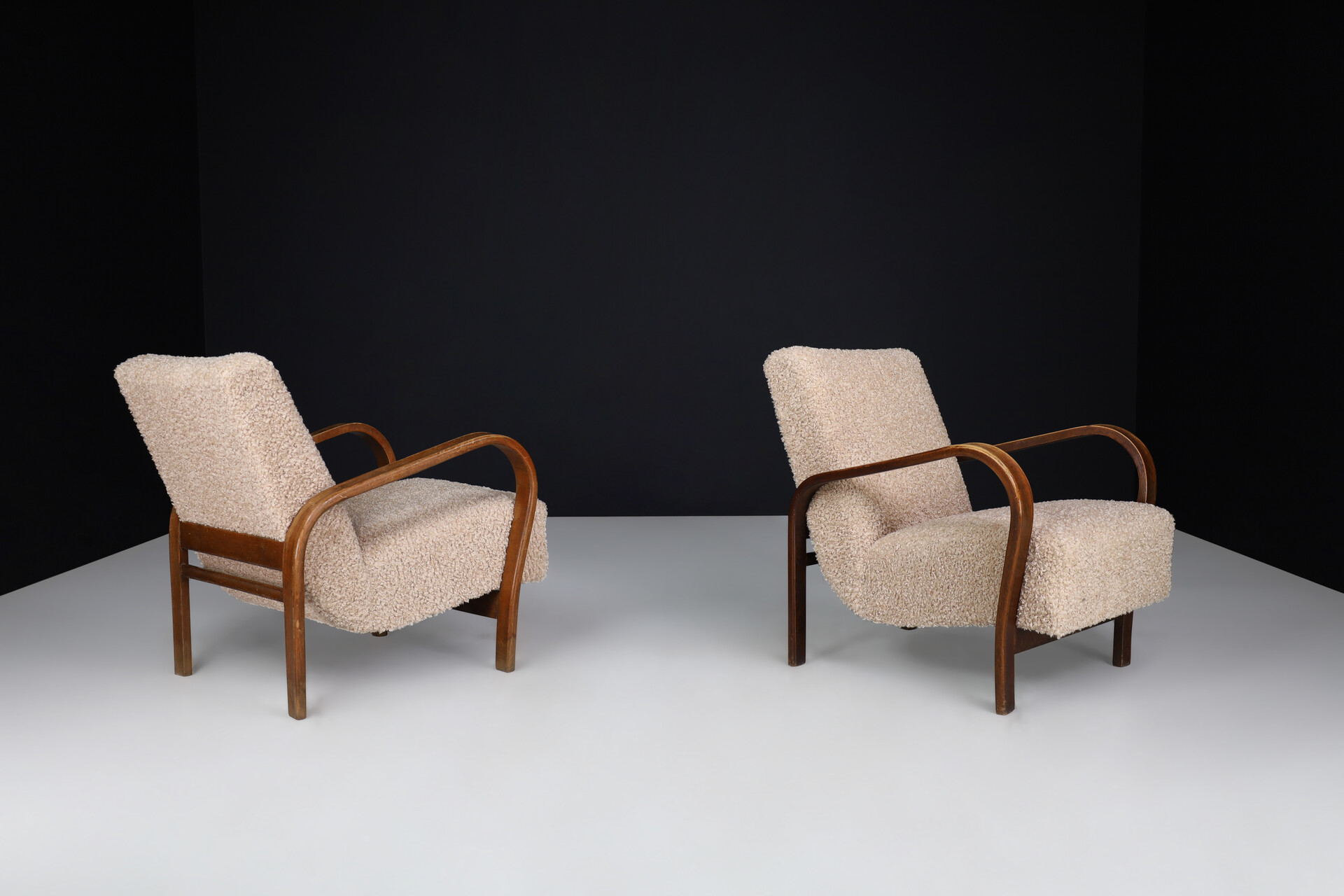 Mid century modern Bentwood Armchairs in Re-Upholstered Fabric by Karel Kozelka & Antonin Kropá, 1950s Mid-20th century