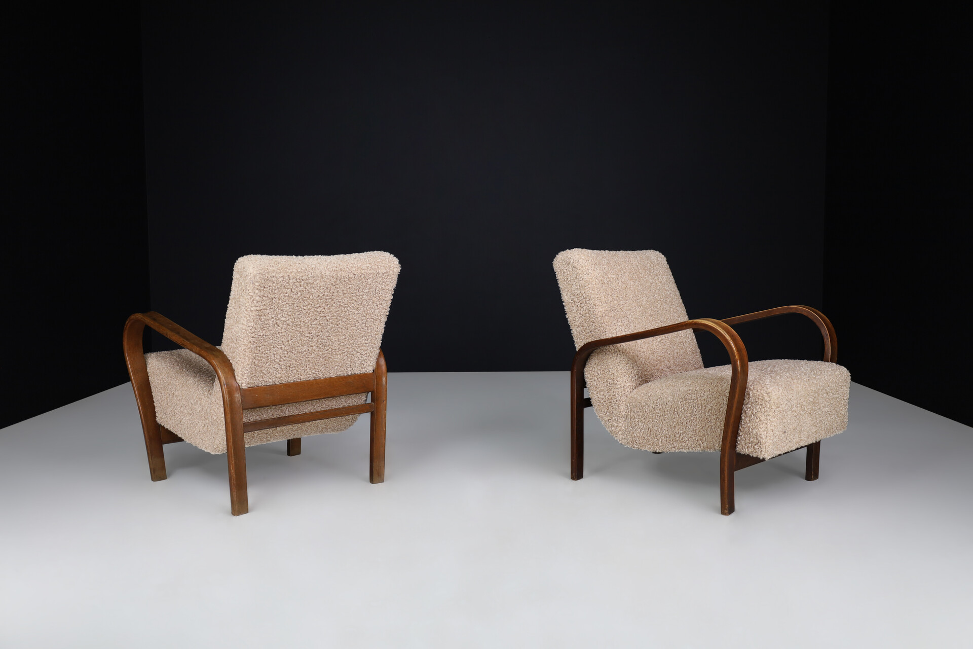 Mid century modern Bentwood Armchairs in Re-Upholstered Fabric by Karel Kozelka & Antonin Kropá, 1950s Mid-20th century