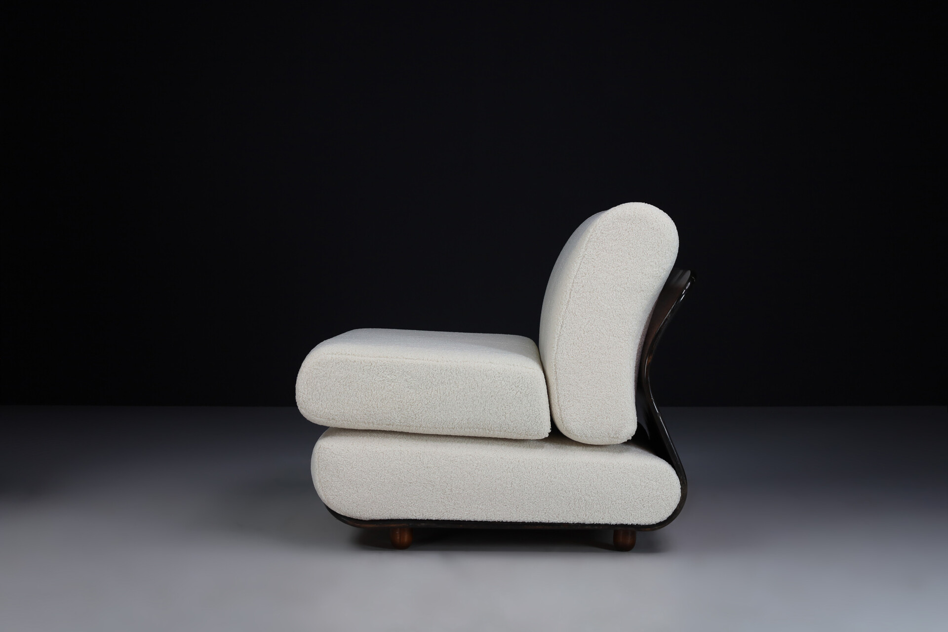 Mid century modern Bentwood Lounge Chairs/sofa with new teddy fabric, Italy 1960s Mid-20th century