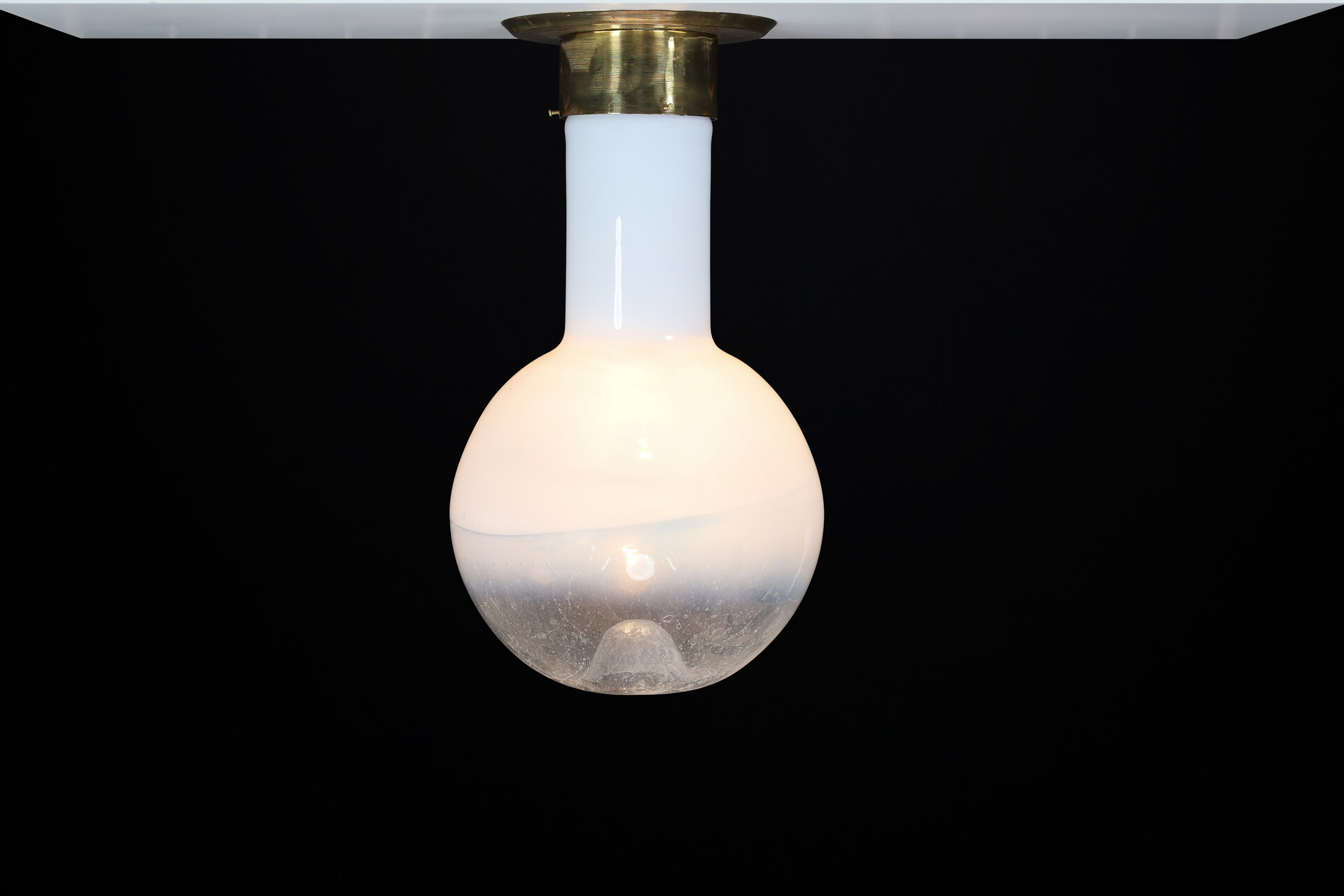 Mid century modern Blown-glass,Brass,Opaline glass Bras and  opaline glass Chandelier ., Italy 1970s Mid-20th century