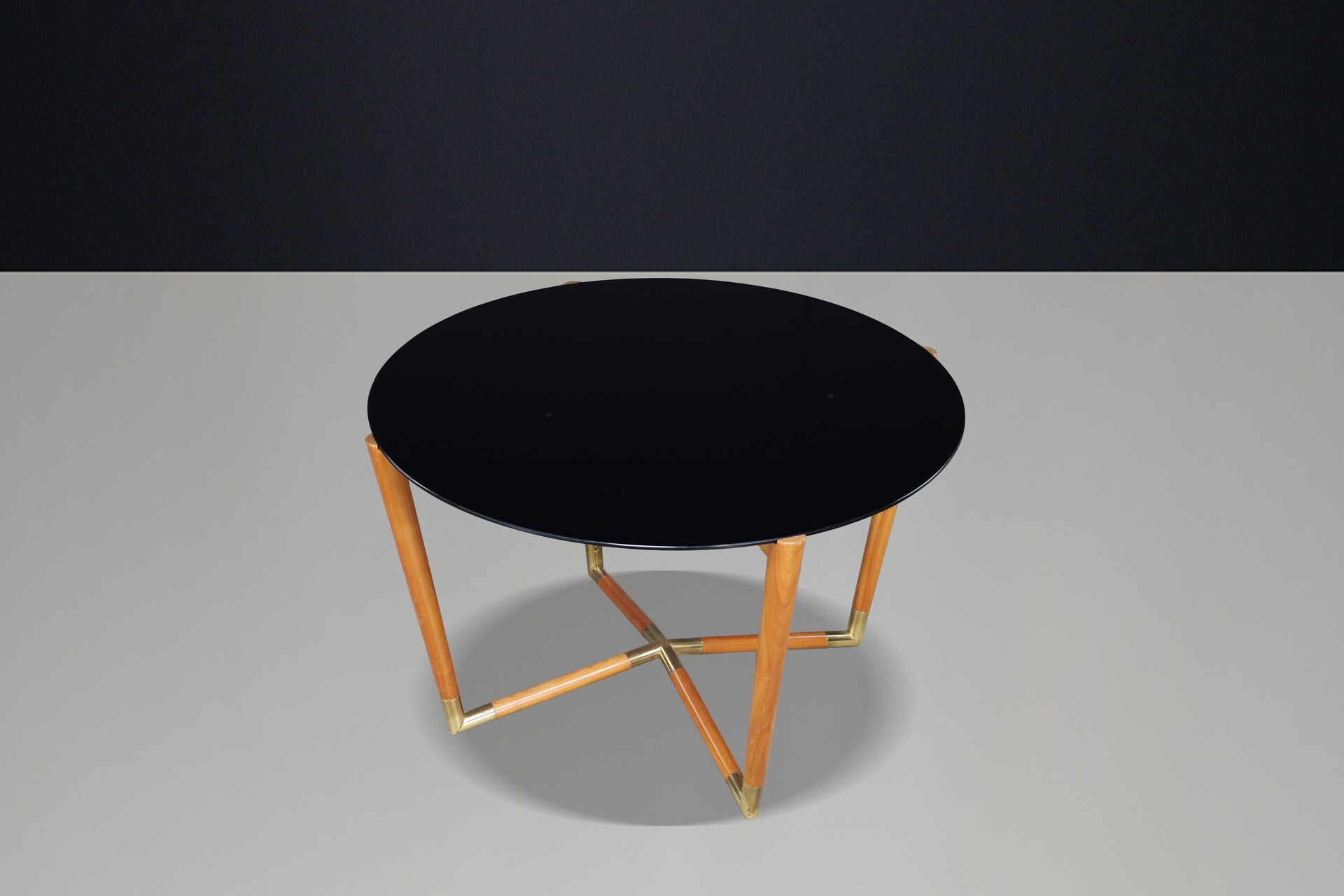 Mid century modern Brass, Galss and walnut coffee table Italy 1960s Mid-20th century