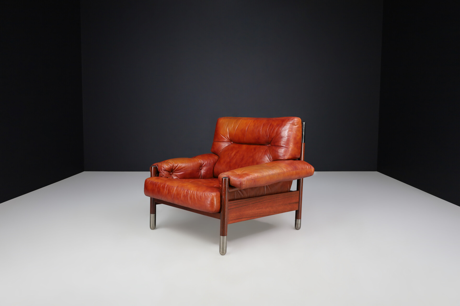 Mid century modern Carlo de Carli for Sormani Leather Lounge chair with Ottoman., Italy 1960s Mid-20th century