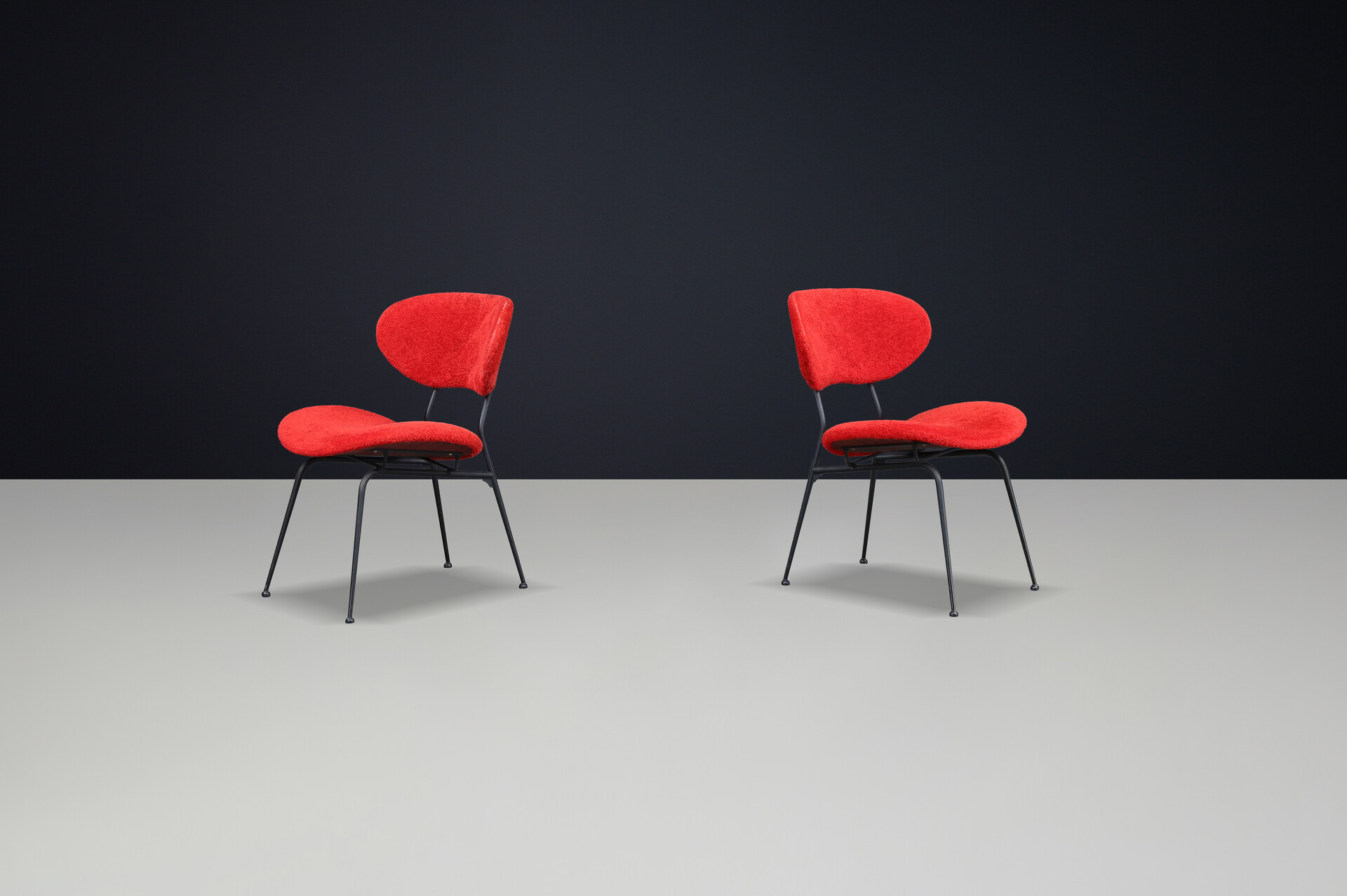 Mid century modern Chairs by Gastone Rinaldi with original red teddy fabric , Italy 1960s Mid-20th century