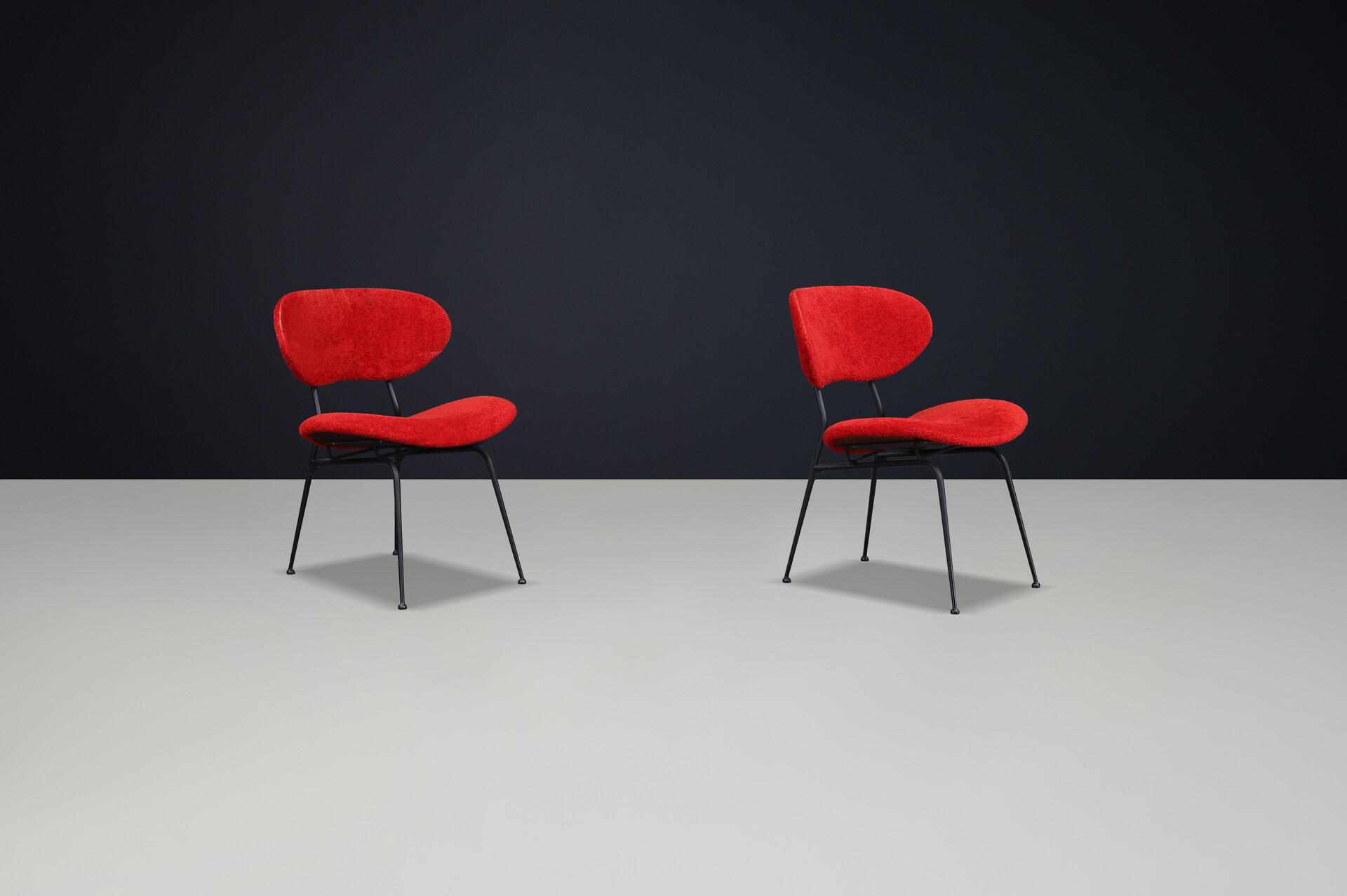 Mid century modern Chairs by Gastone Rinaldi with original red teddy fabric , Italy 1960s Mid-20th century
