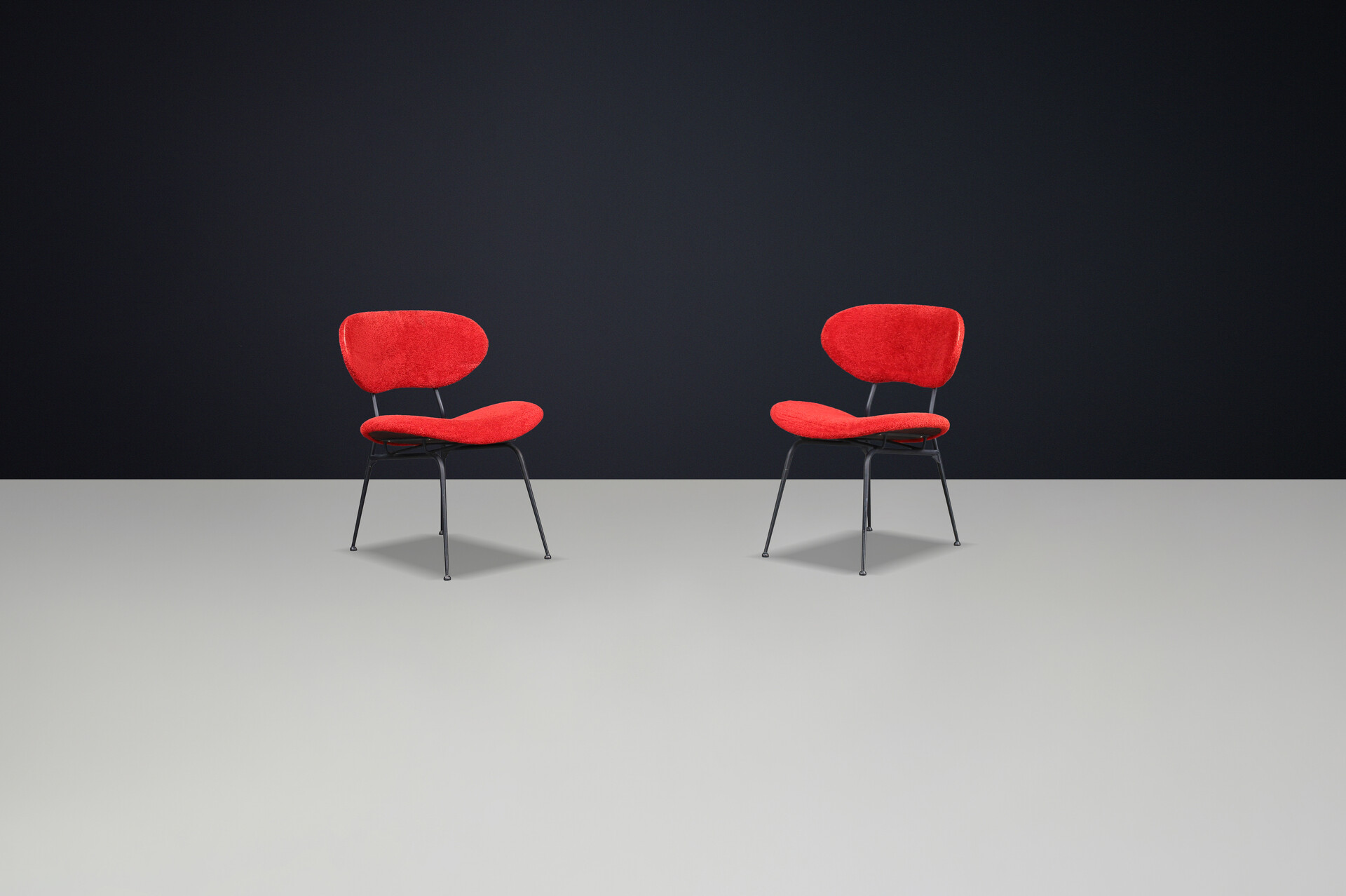 Mid century modern Chairs by Gastone Rinaldi with original red teddy fabric , Italy 1960s Mid-20th century