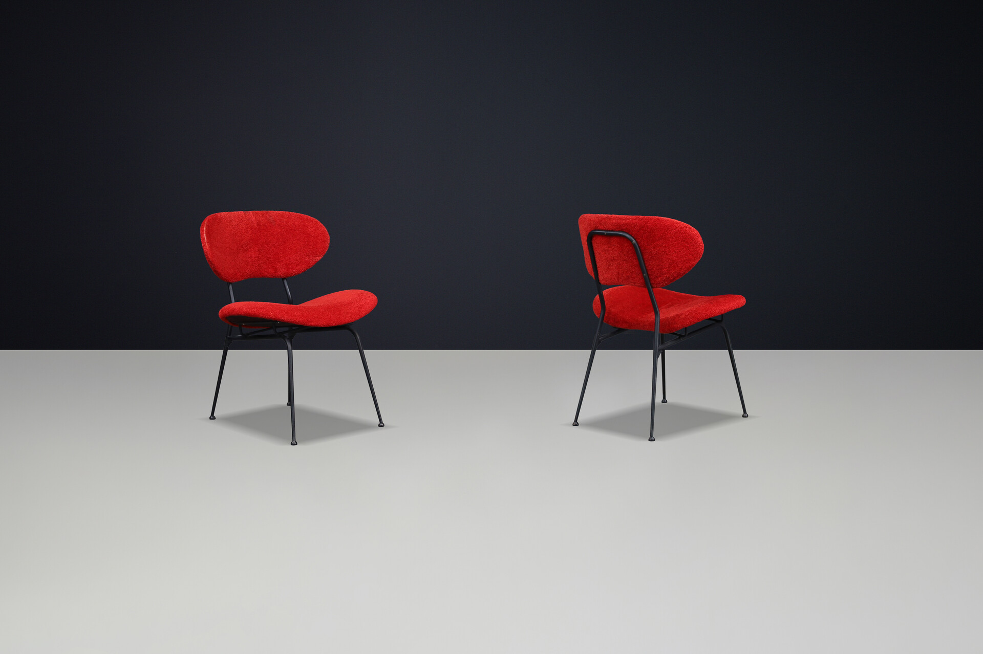 Mid century modern Chairs by Gastone Rinaldi with original red teddy fabric , Italy 1960s Mid-20th century