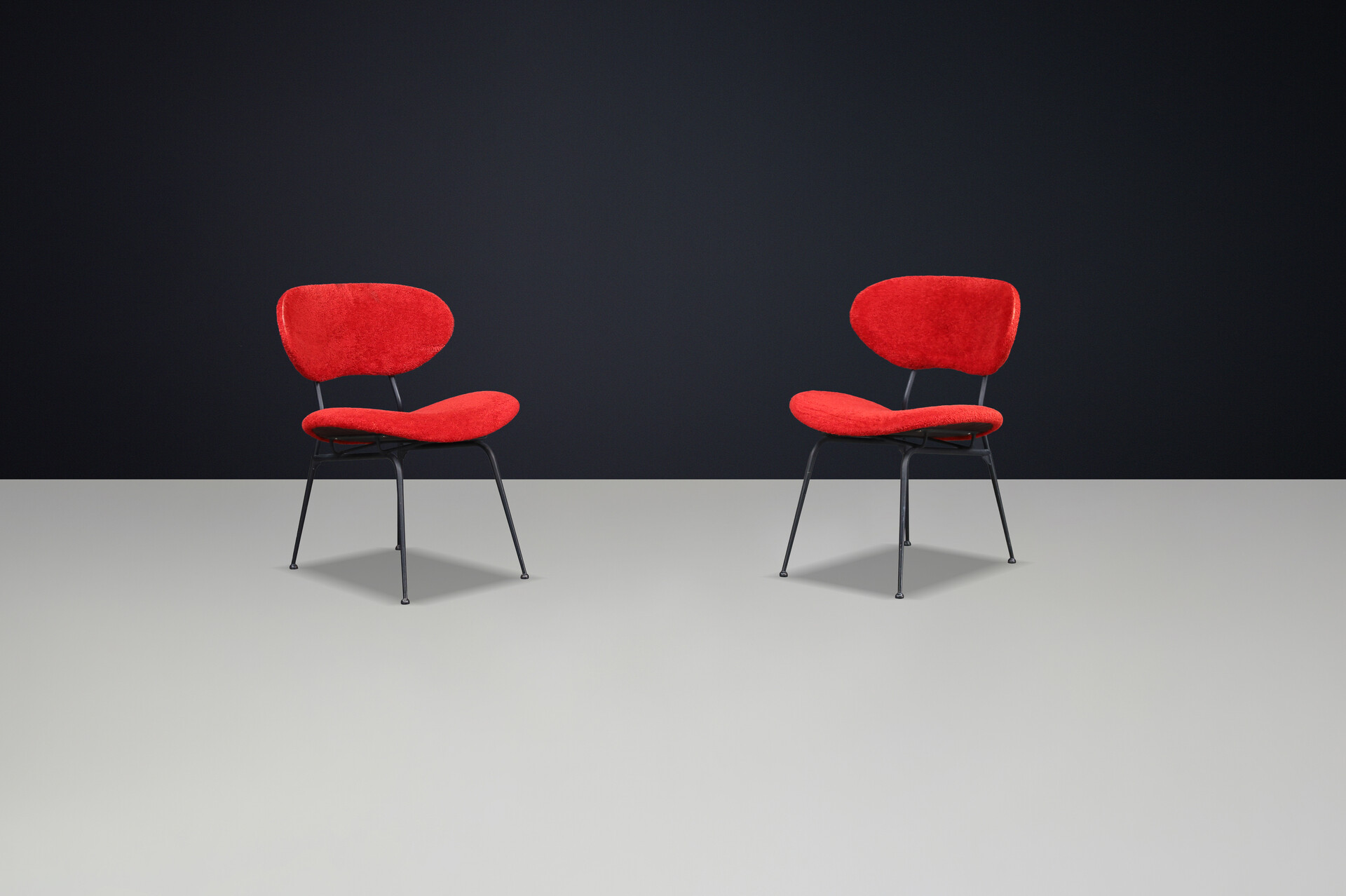 Mid century modern Chairs by Gastone Rinaldi with original red teddy fabric , Italy 1960s Mid-20th century