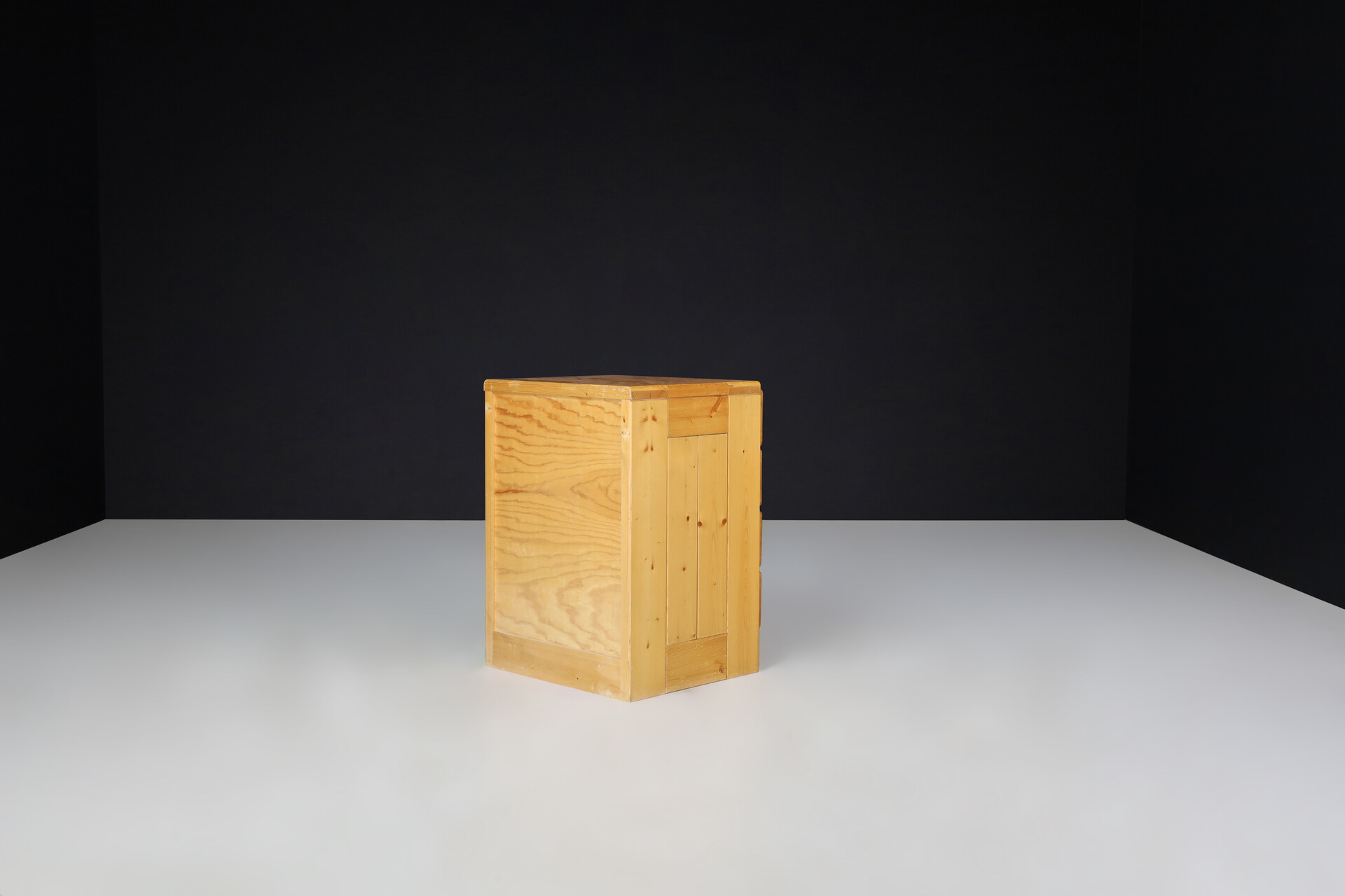 Mid century modern Charlotte Perriand Chest of Drawers for Les Arcs, France 1960s Mid-20th century